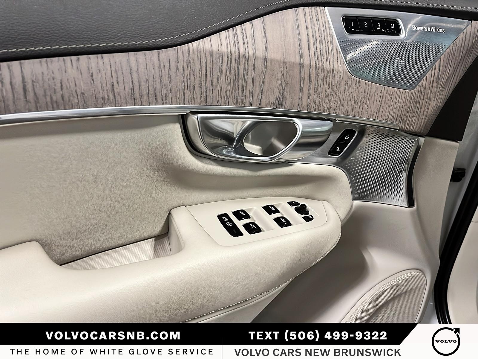 2022 Volvo XC90 Recharge Plug-In Hybrid T8 Inscription Extended Range