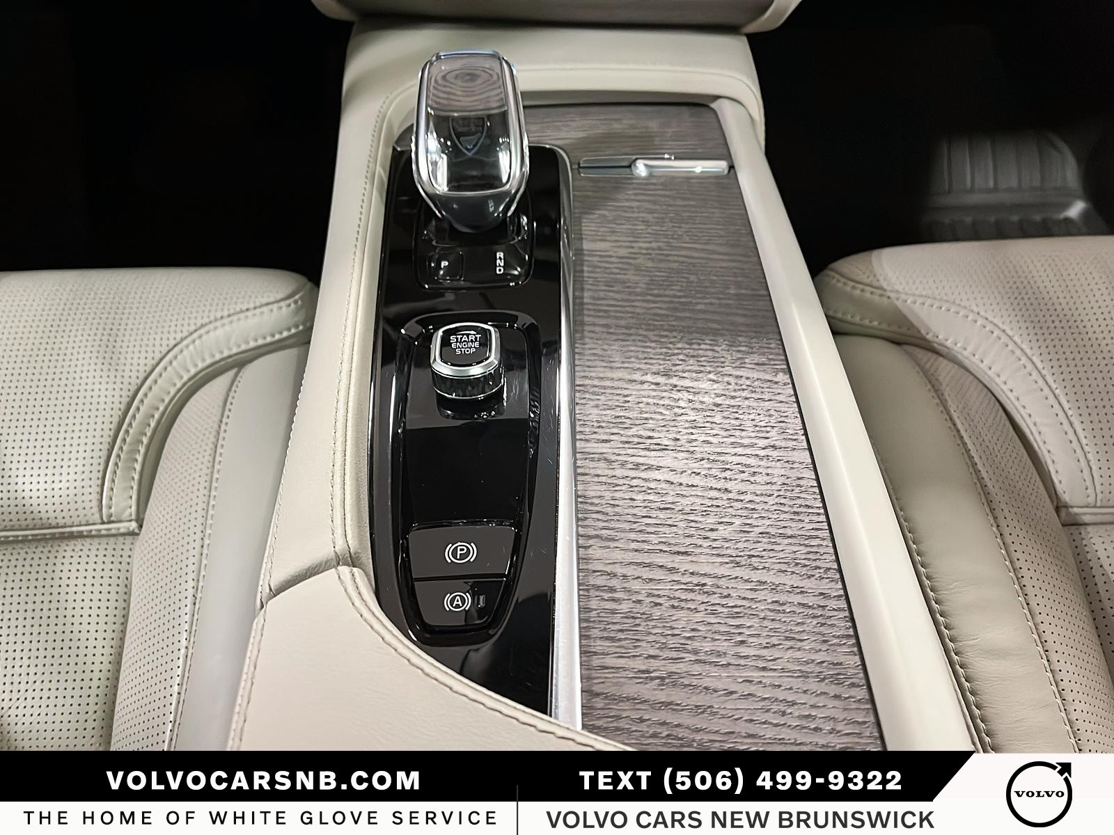 2022 Volvo XC90 Recharge Plug-In Hybrid T8 Inscription Extended Range