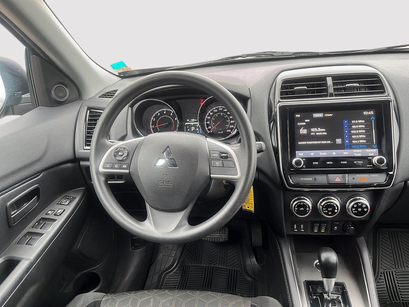 2023 Mitsubishi RVR ES