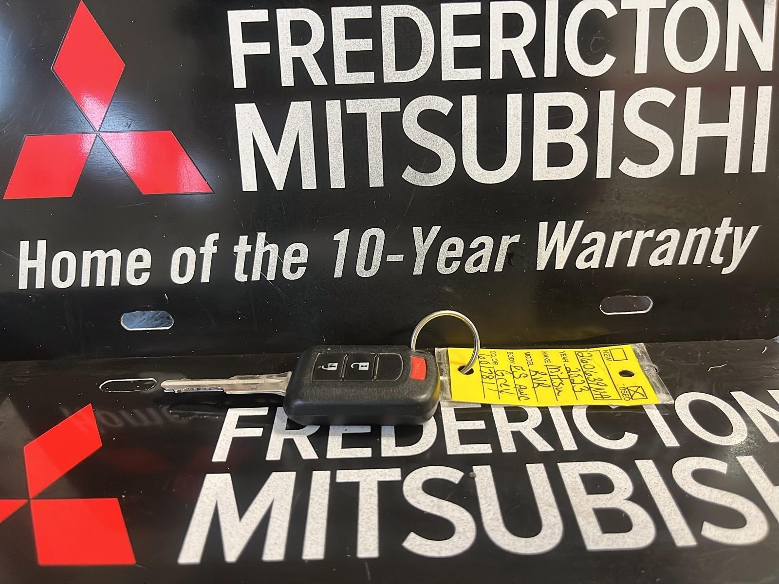 2023 Mitsubishi RVR ES