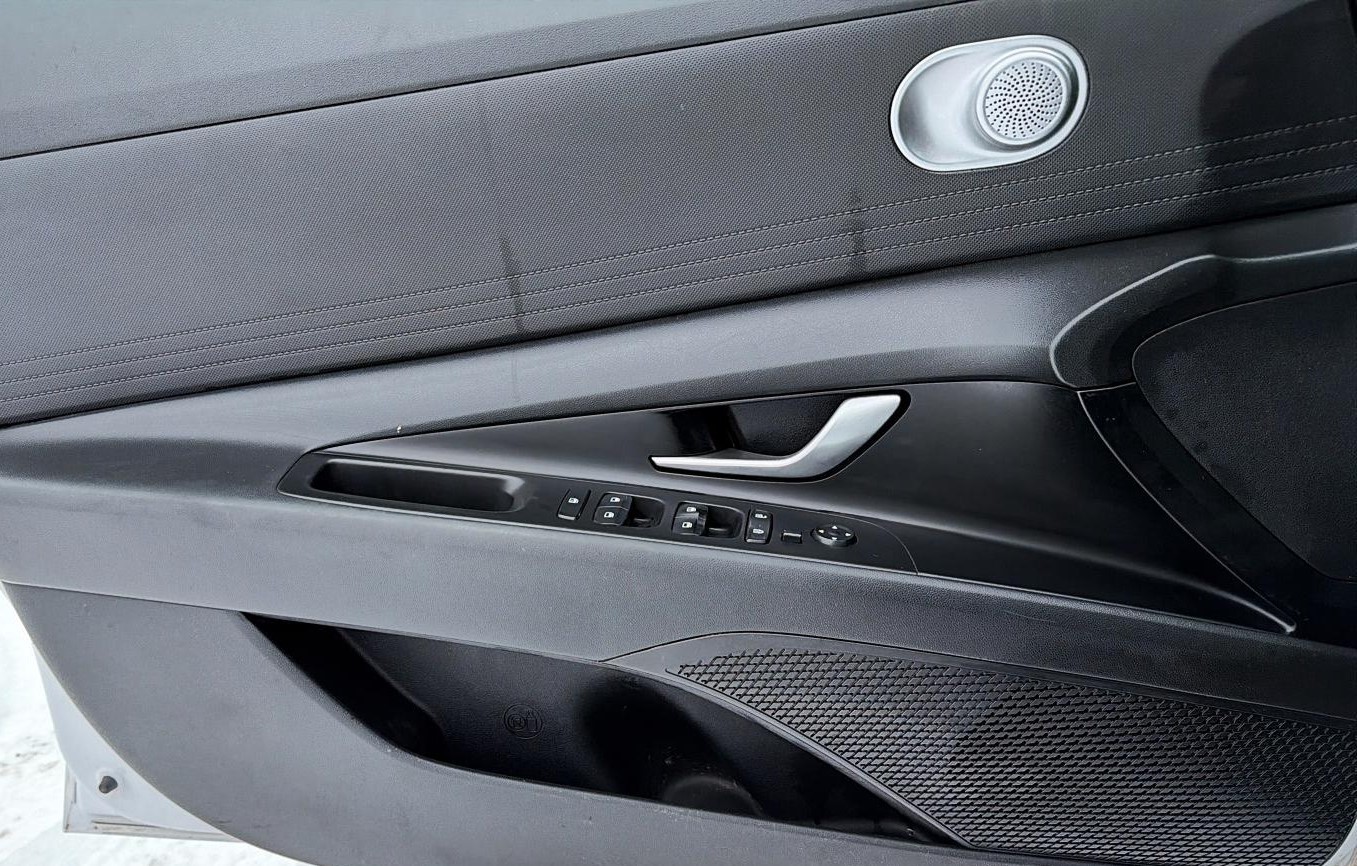 2021 Hyundai Elantra ESSENTIAL