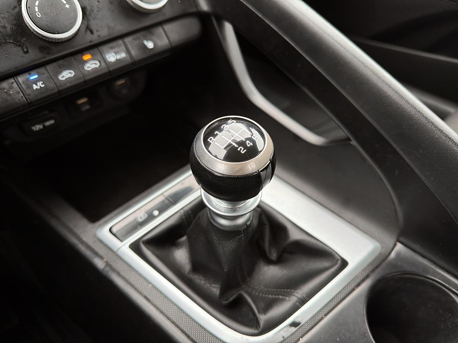 2021 Hyundai Elantra ESSENTIAL