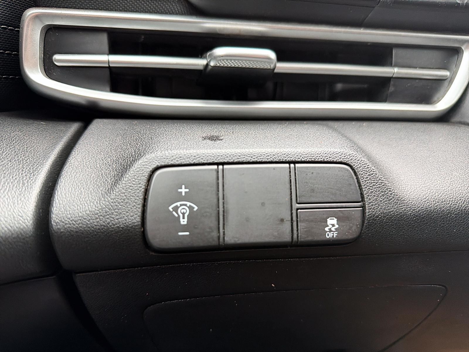 2021 Hyundai Elantra ESSENTIAL