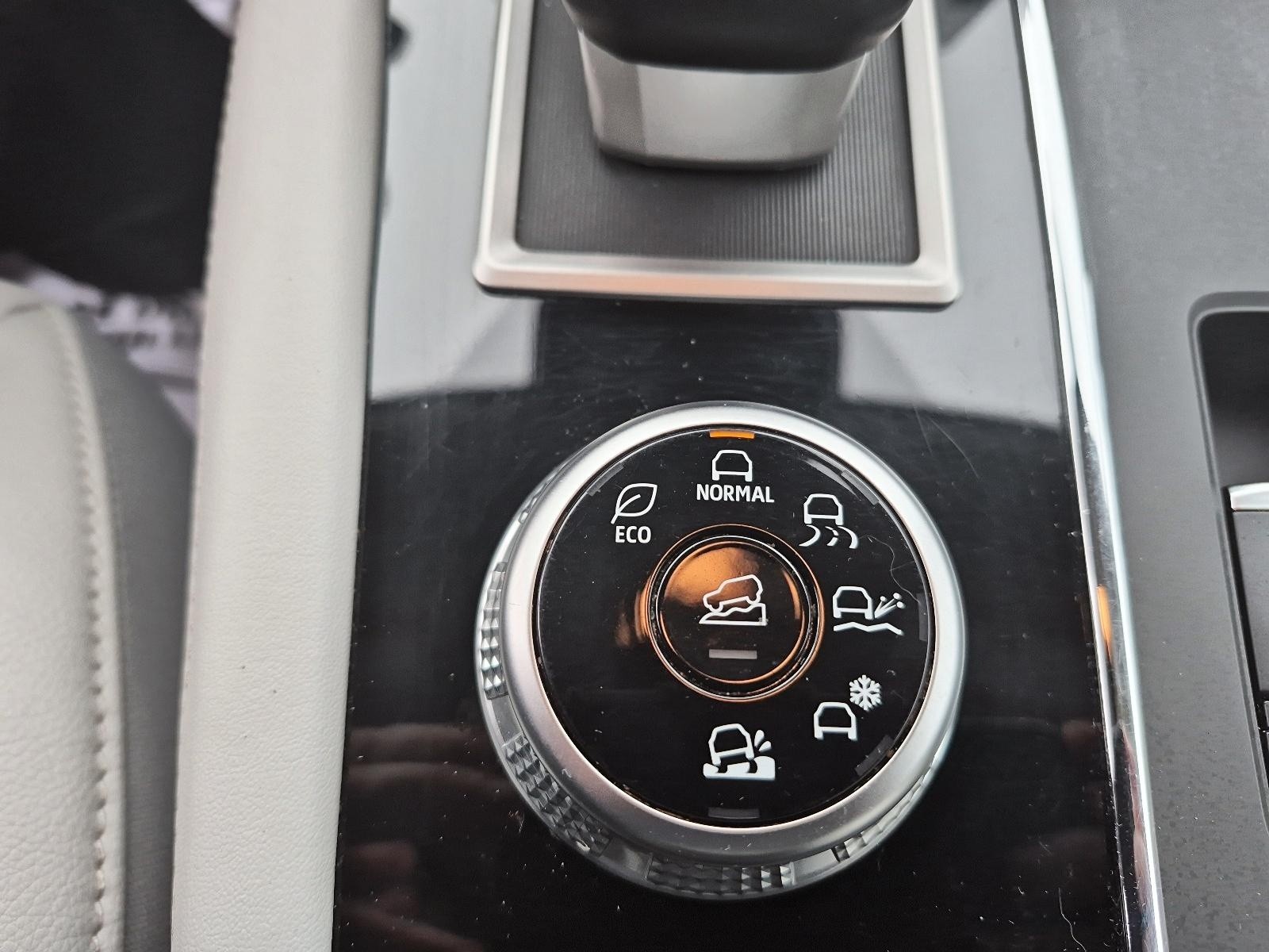 2023 Mitsubishi Outlander SEL