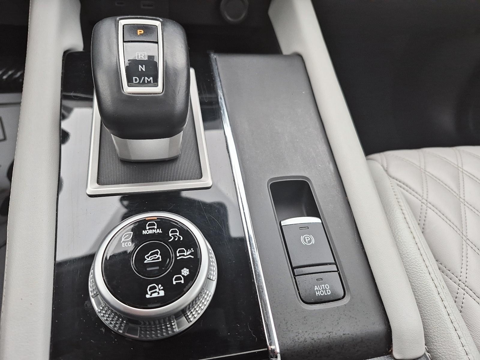 2023 Mitsubishi Outlander SEL