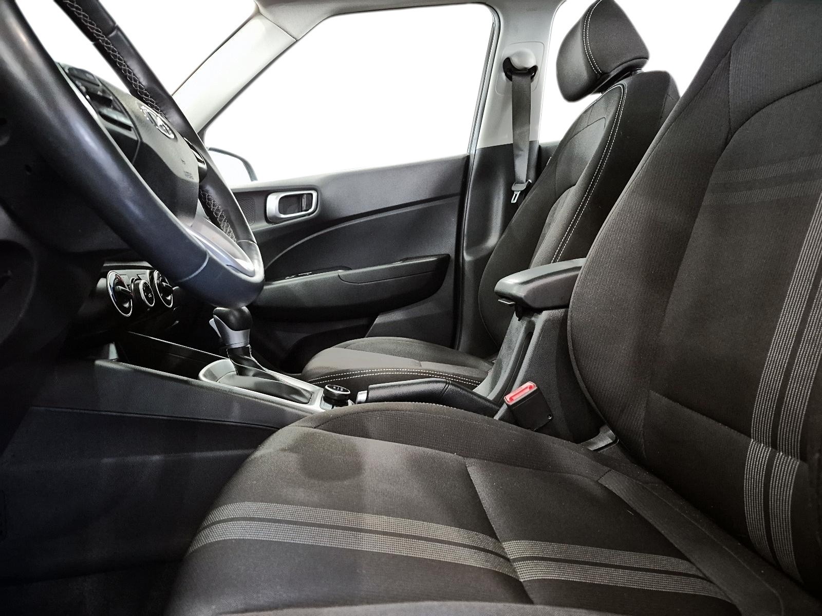 2024 Hyundai Venue Preferred