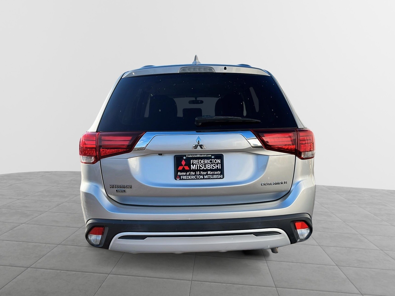 2019 Mitsubishi Outlander ES