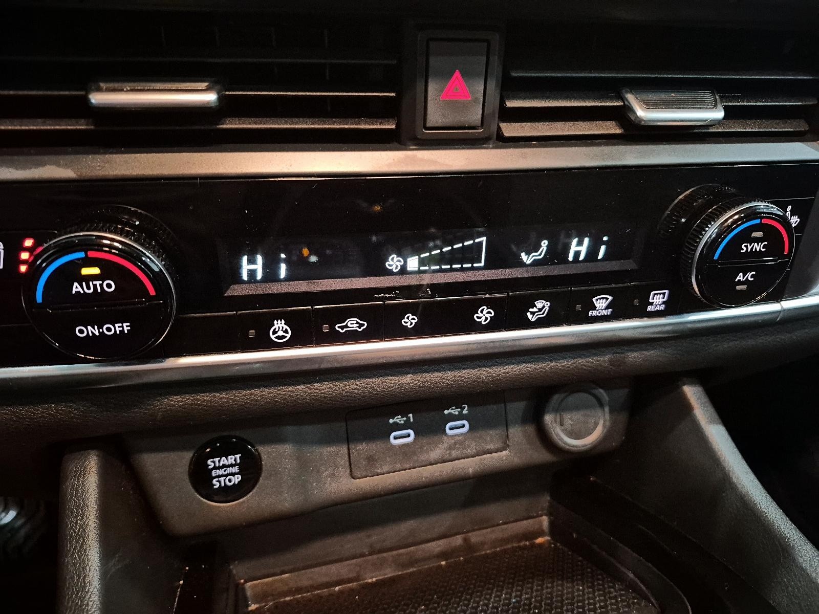 2024 Nissan Rogue SV Moonroof