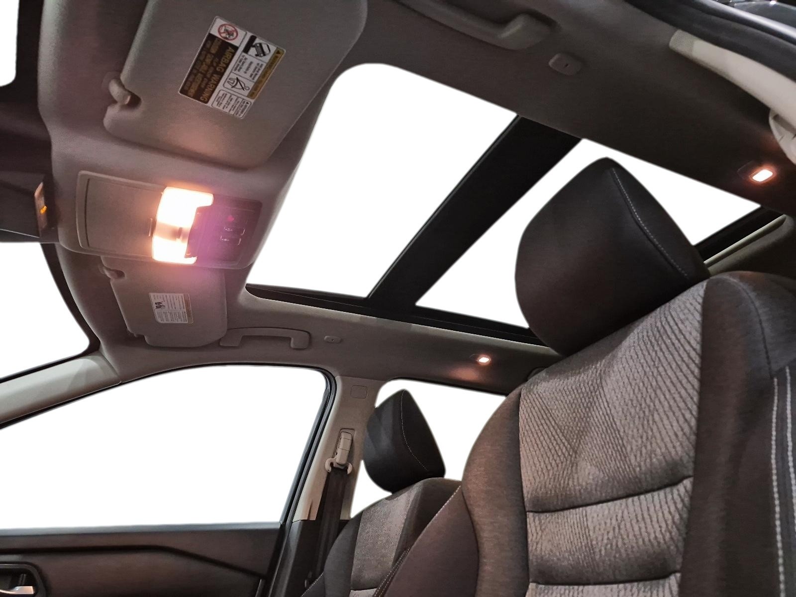 2024 Nissan Rogue SV Moonroof