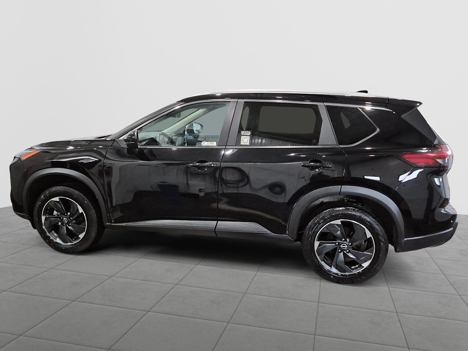 2024 Nissan Rogue SV Moonroof