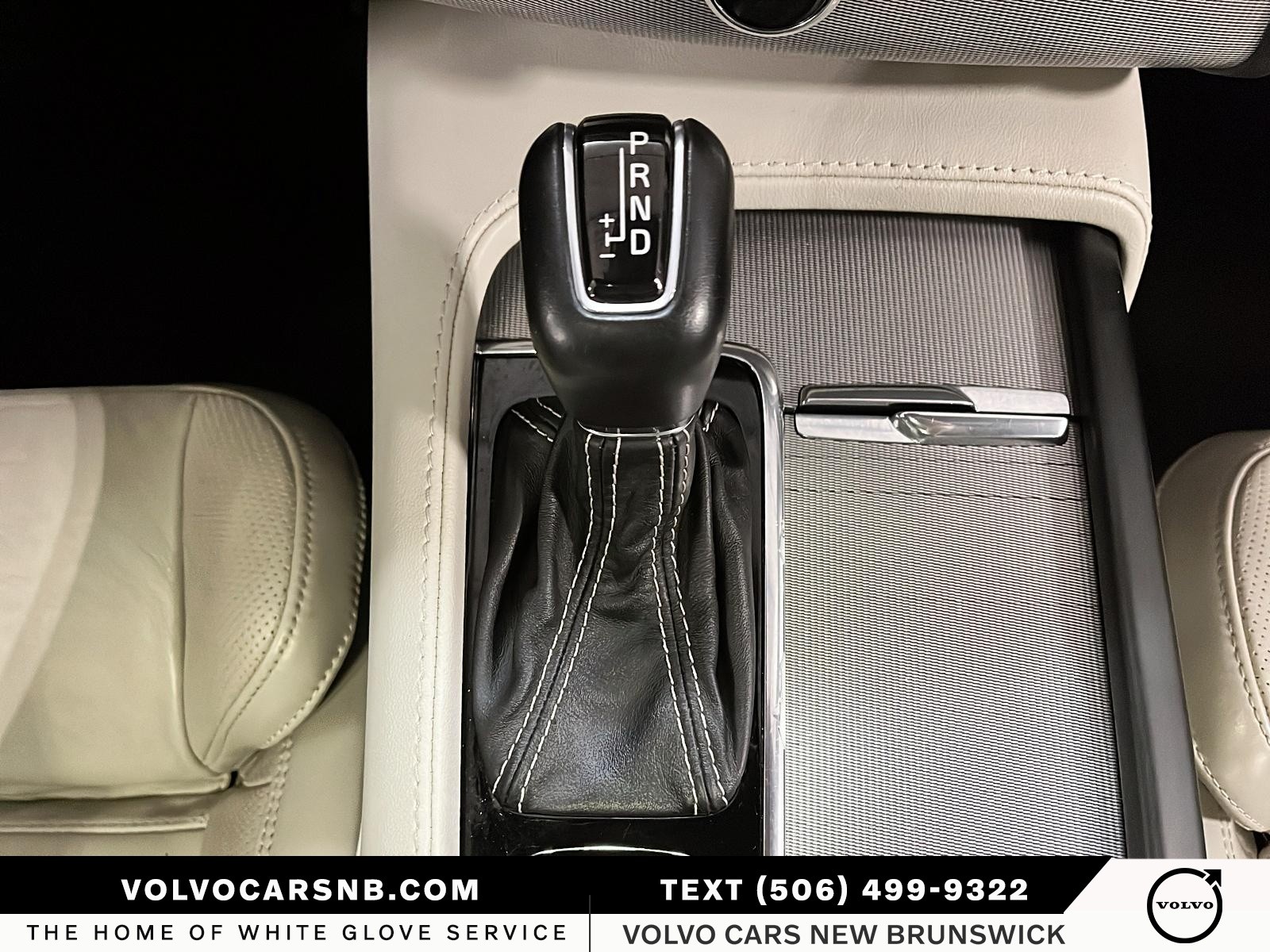 2022 Volvo XC90 T6 R-Design 7 Passenger