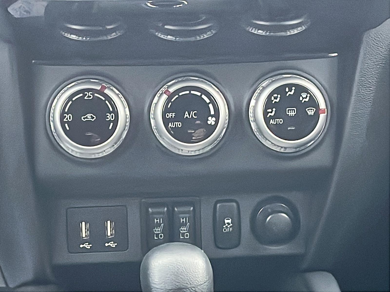 2024 Mitsubishi RVR ES