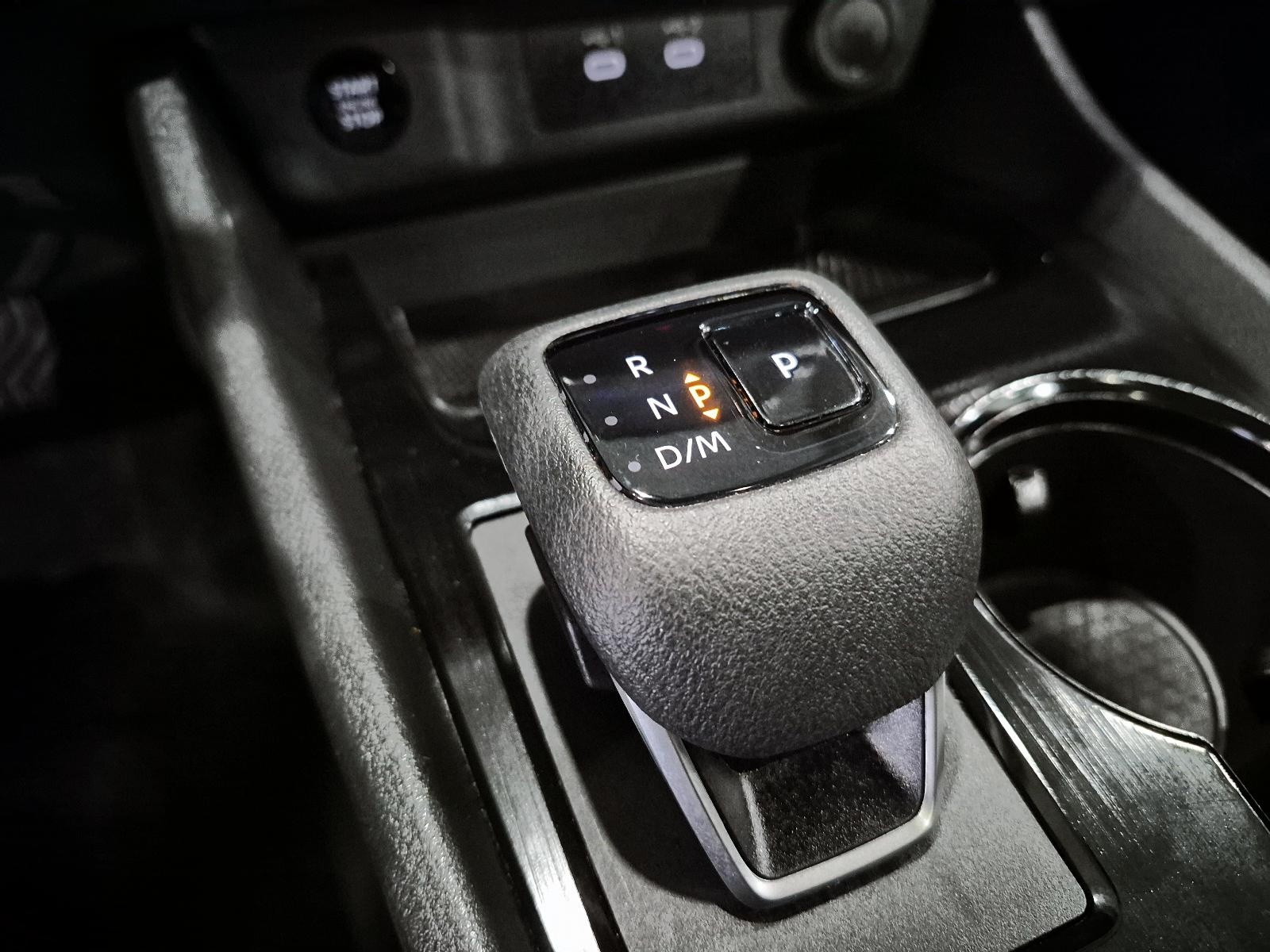 2025 Nissan Rogue SV Moonroof