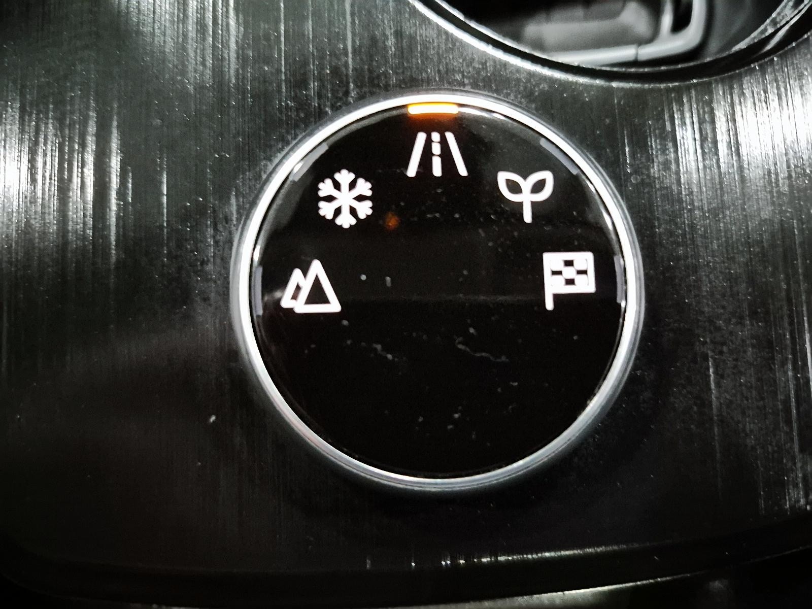 2025 Nissan Rogue SV Moonroof