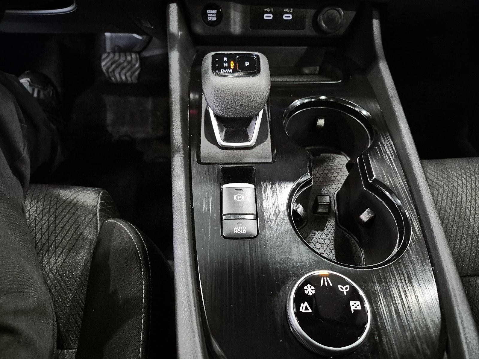 2025 Nissan Rogue SV Moonroof