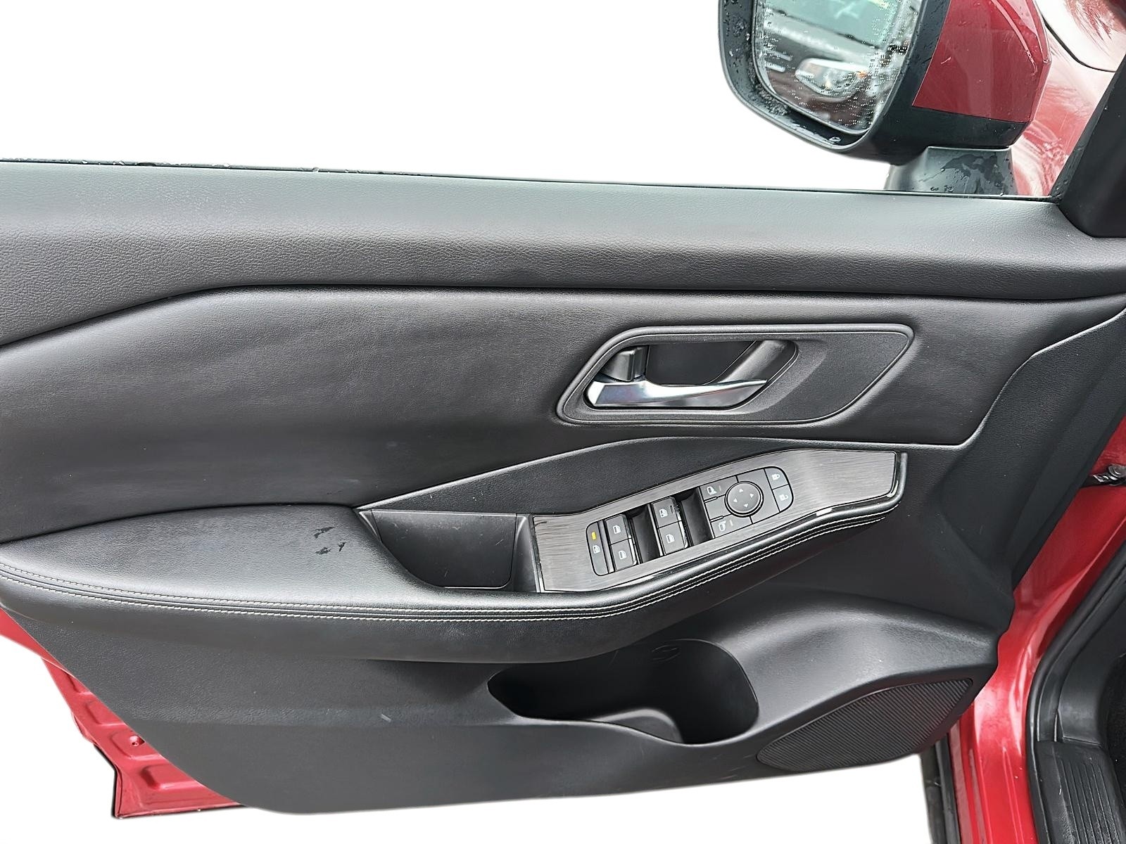 2024 Nissan Rogue SV Moonroof