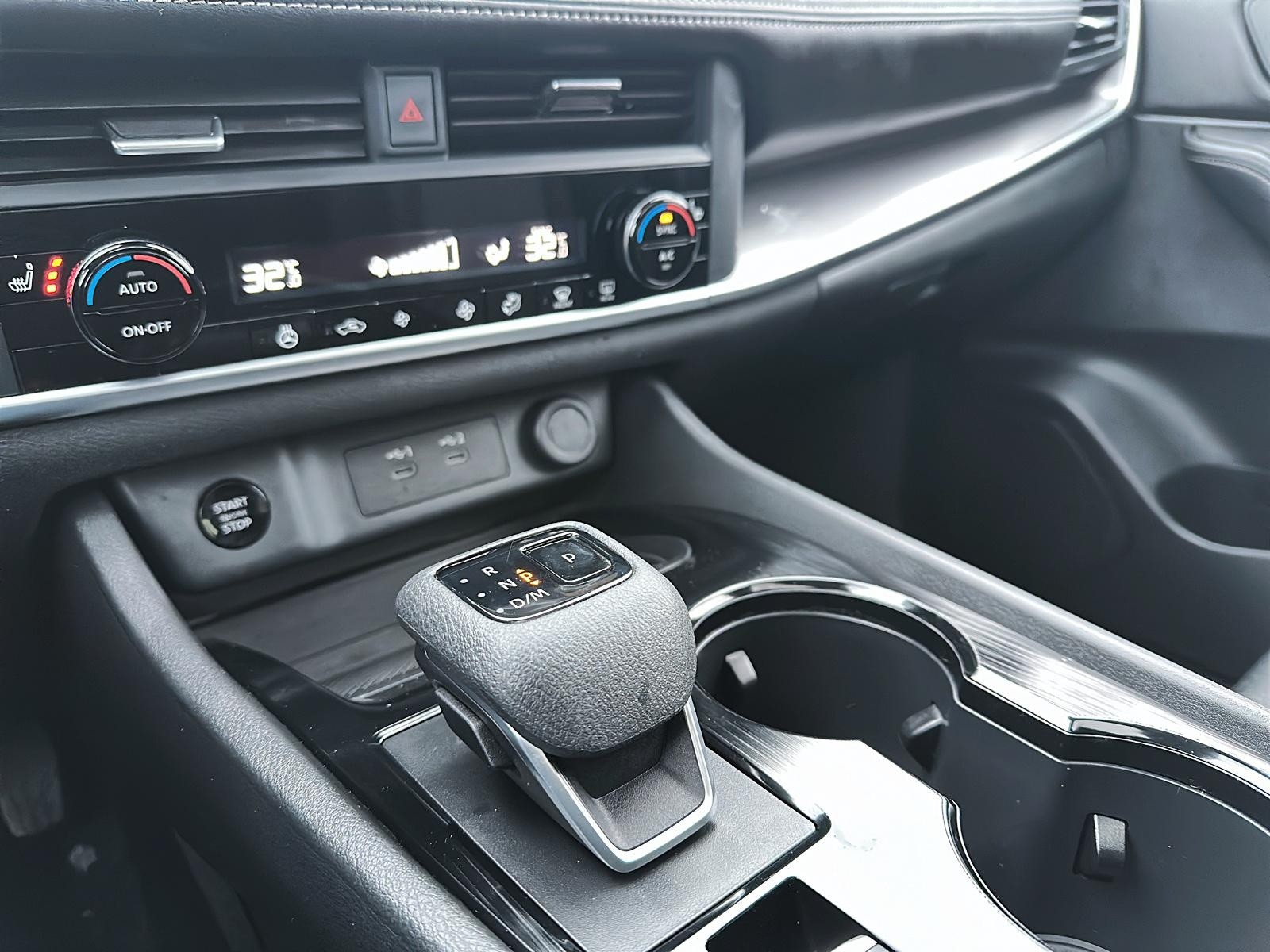 2024 Nissan Rogue SV Moonroof