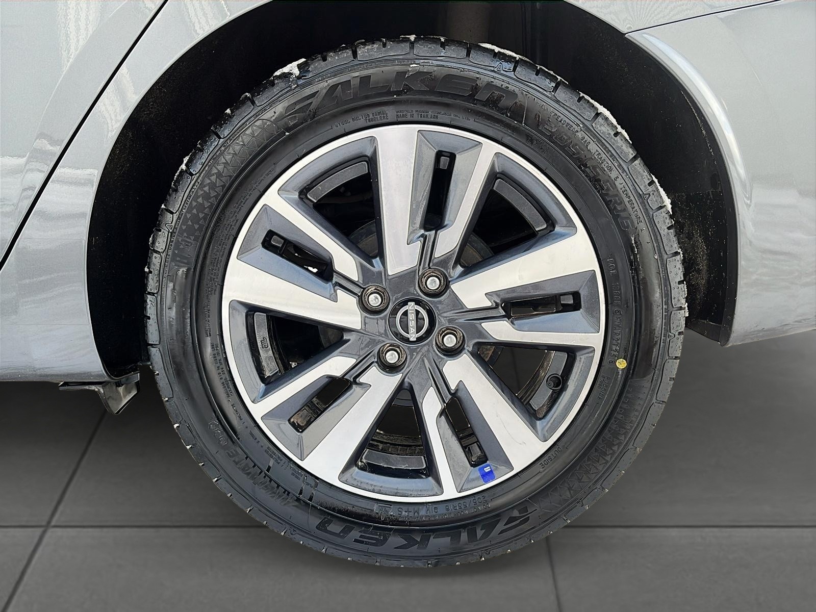 2024 Nissan Versa SV