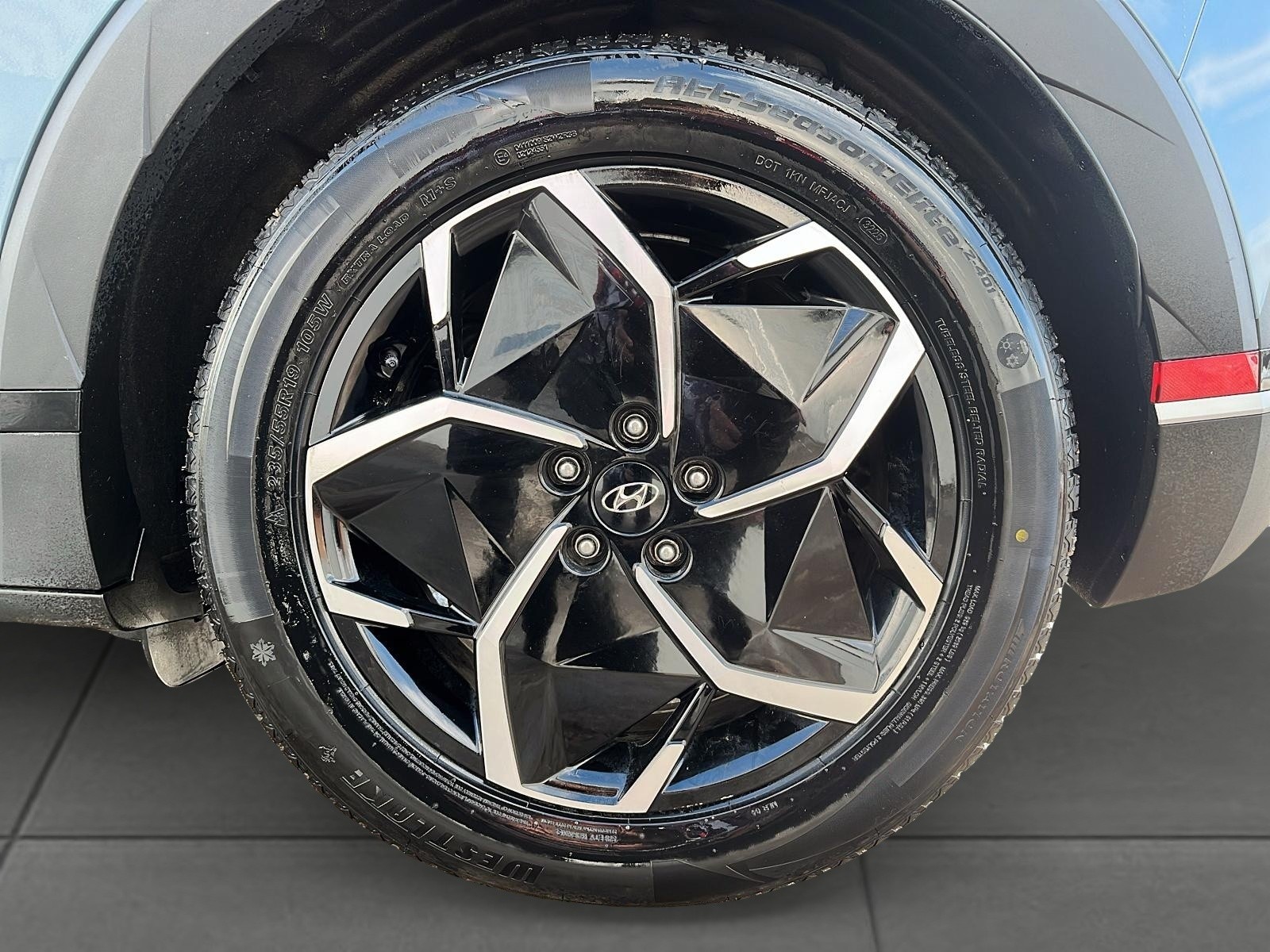 2022 Hyundai IONIQ 5 Preferred