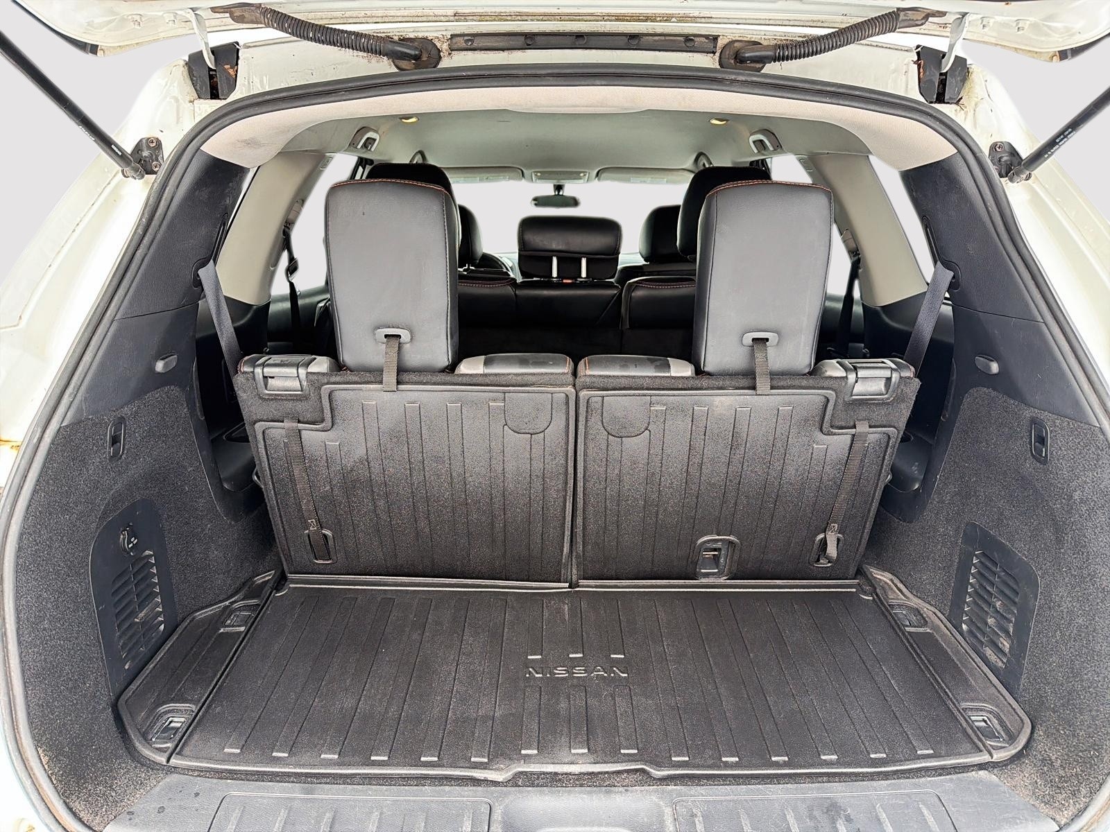 2020 Nissan Pathfinder SV Tech