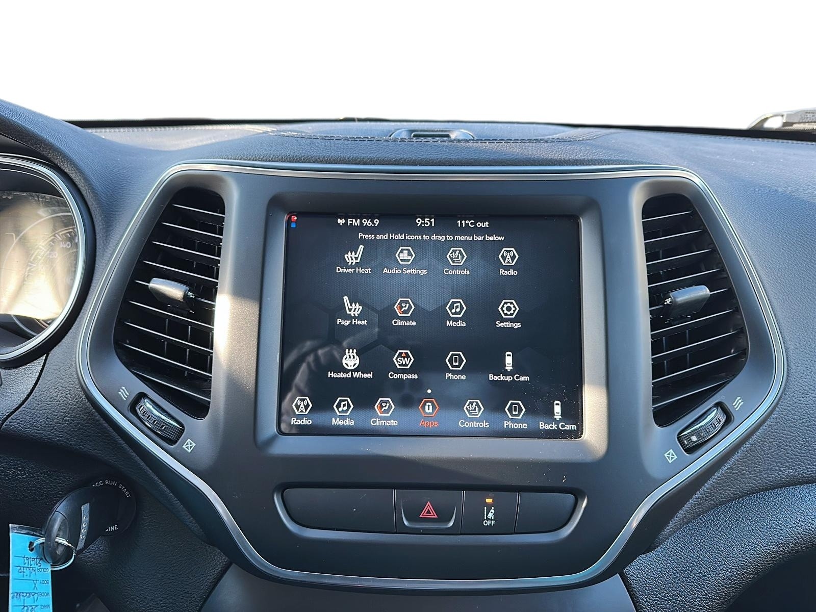 2022 Jeep Cherokee Sport