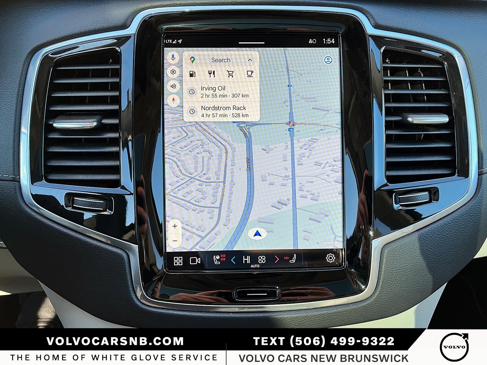 2025 Volvo XC90 B6 Ultra Bright Theme