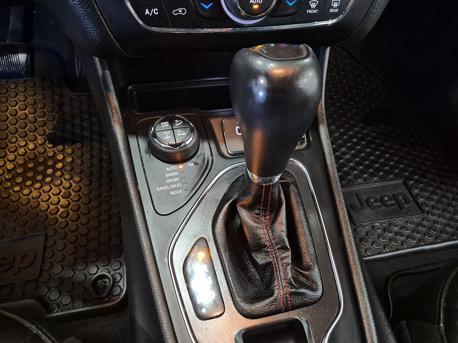 2019 Jeep Cherokee Trailhawk