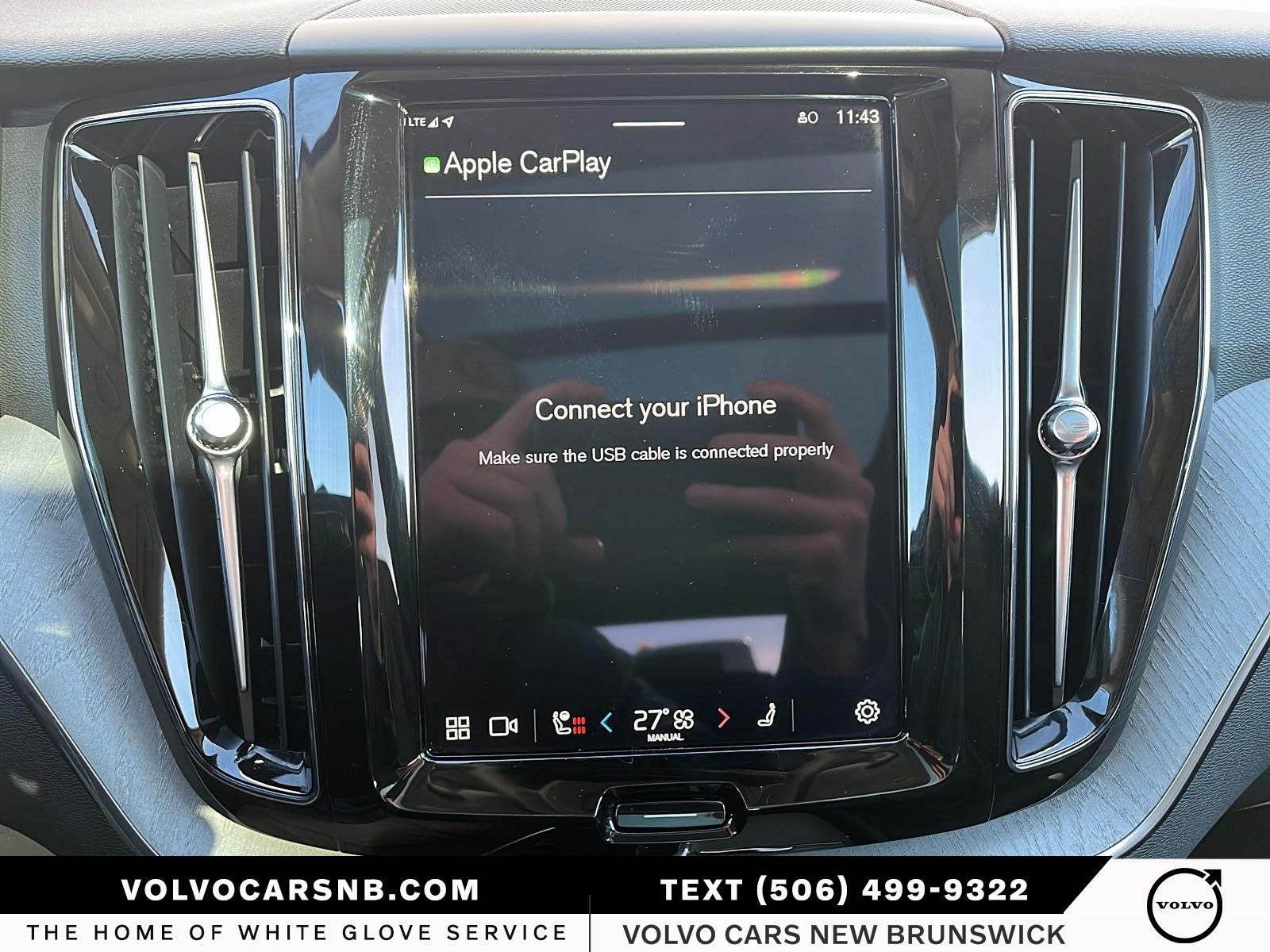 2025 Volvo XC60 B5 Plus Dark Theme