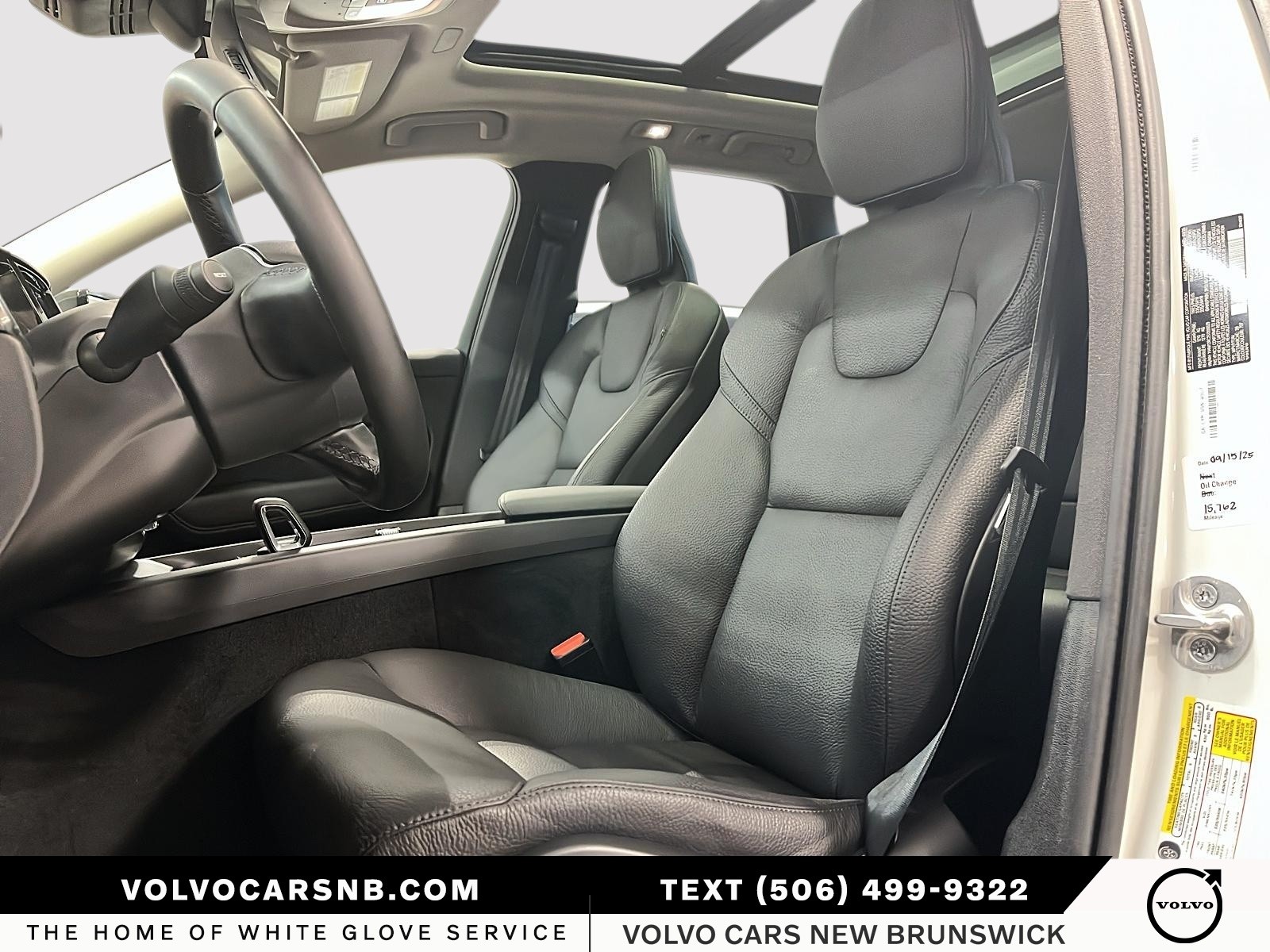 2025 Volvo XC60 B5 Plus Dark Theme