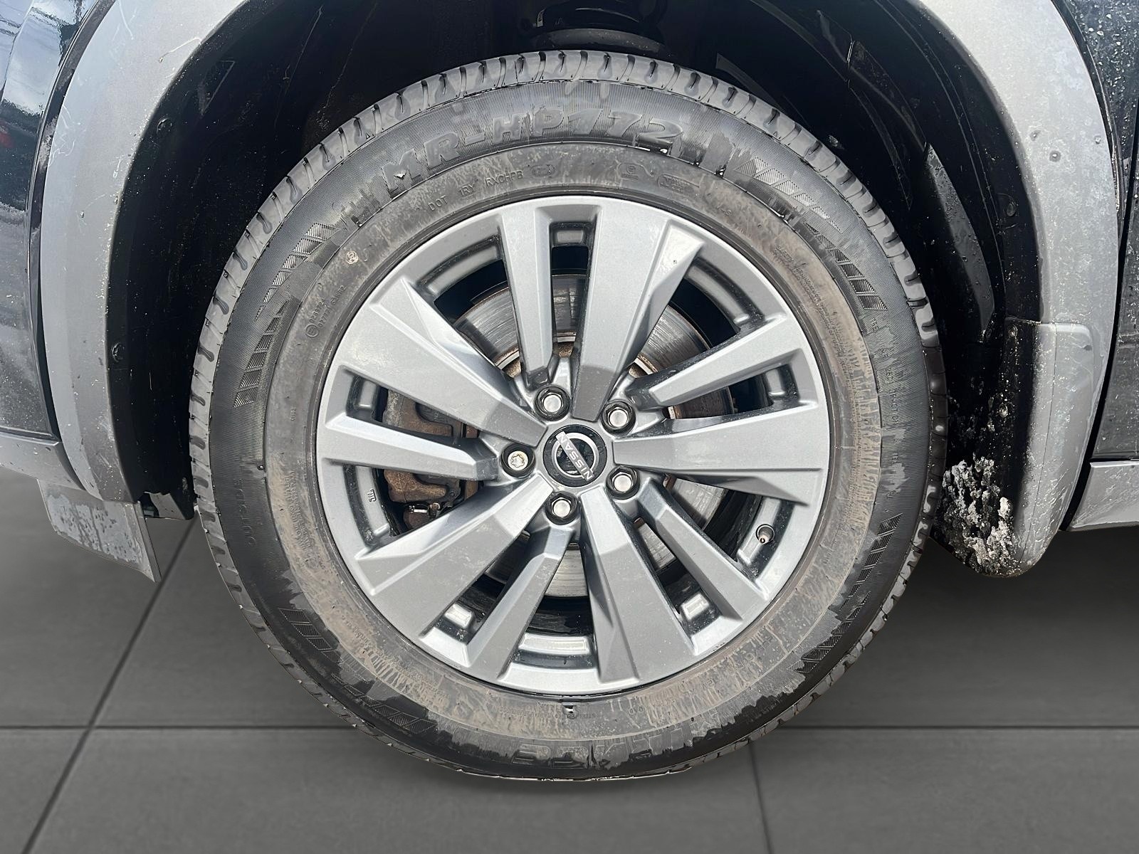 2023 Nissan Pathfinder S