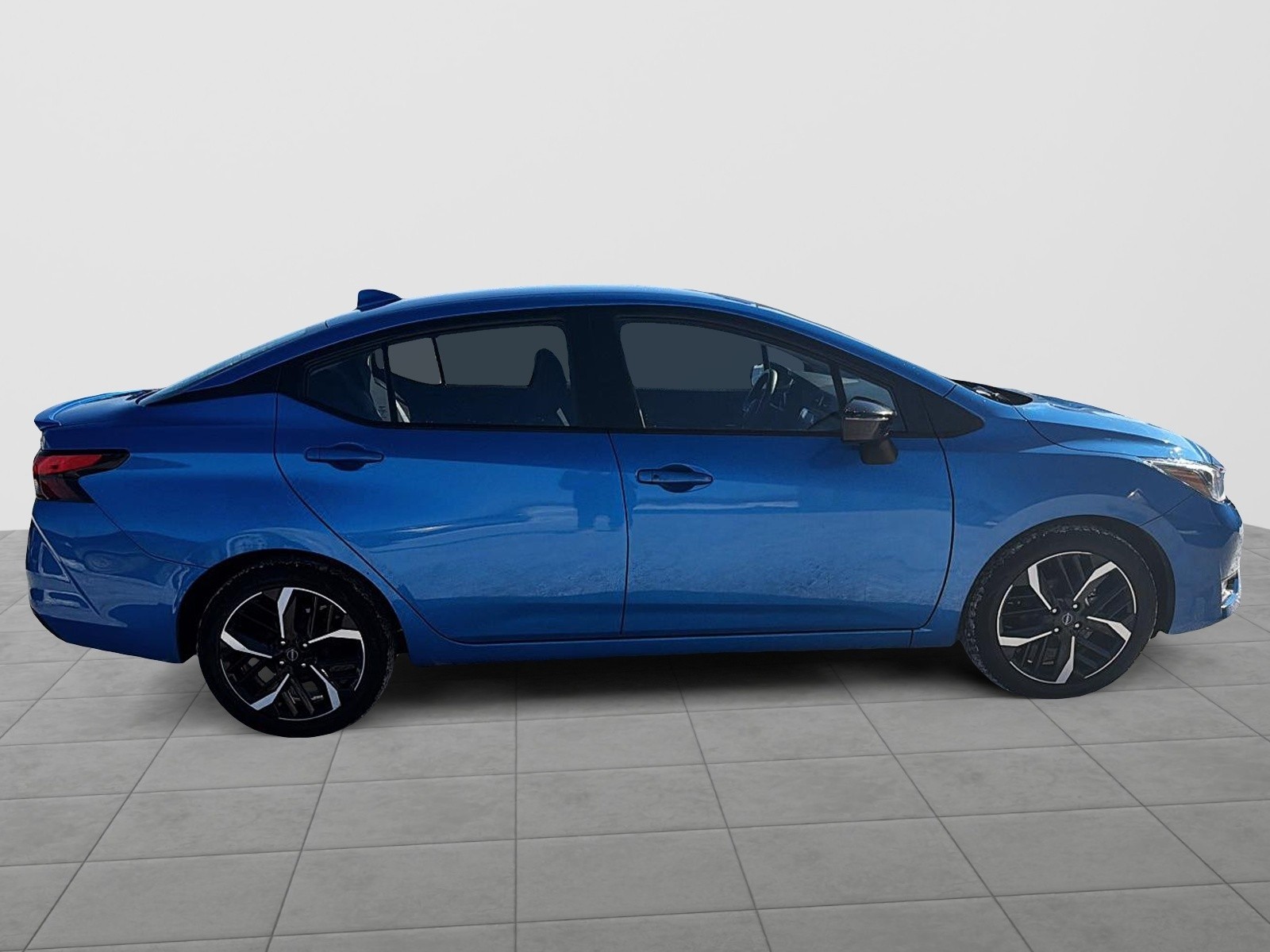 2024 Nissan Versa SR