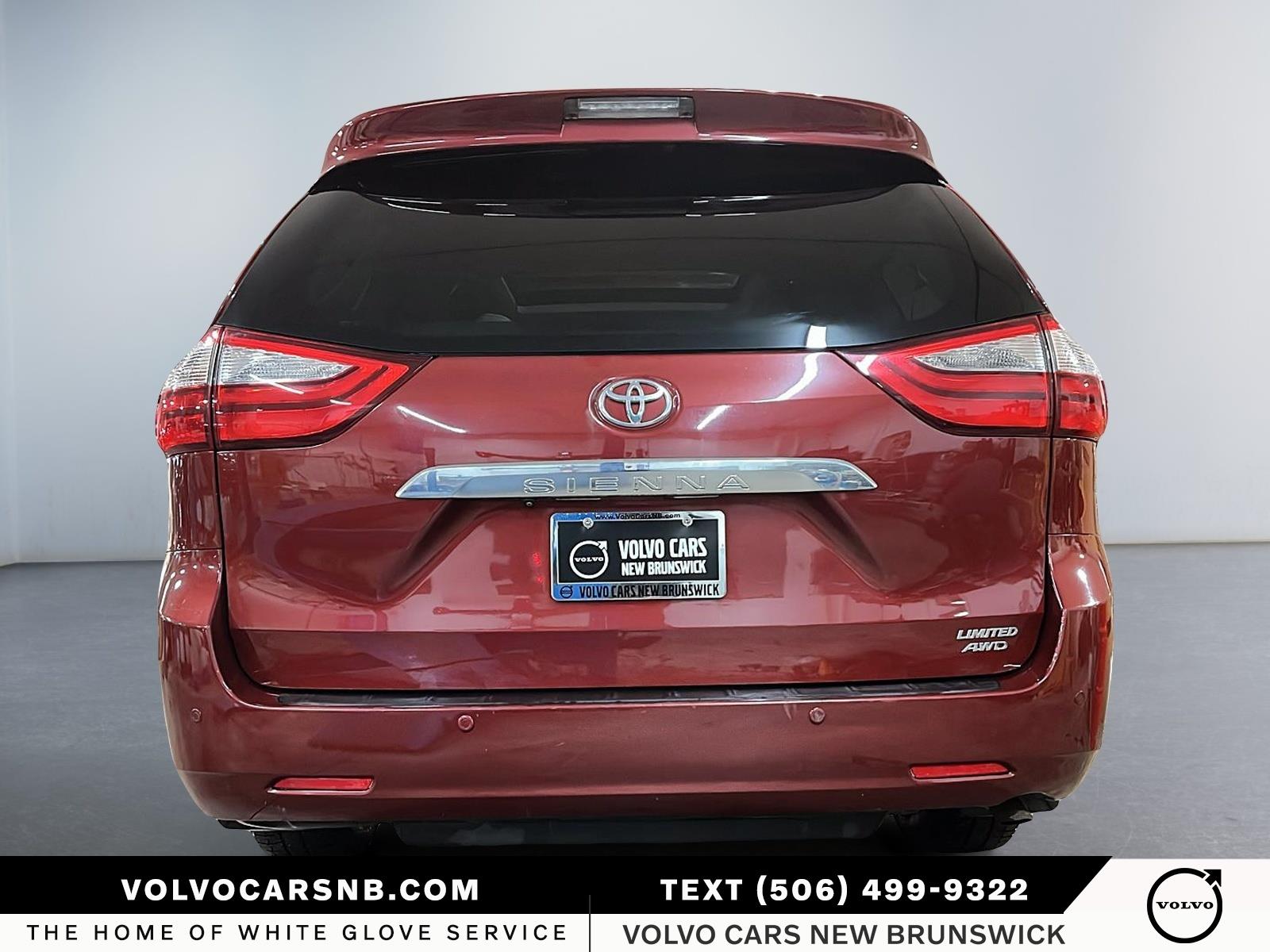 2017 Toyota Sienna XLE 7 Passenger