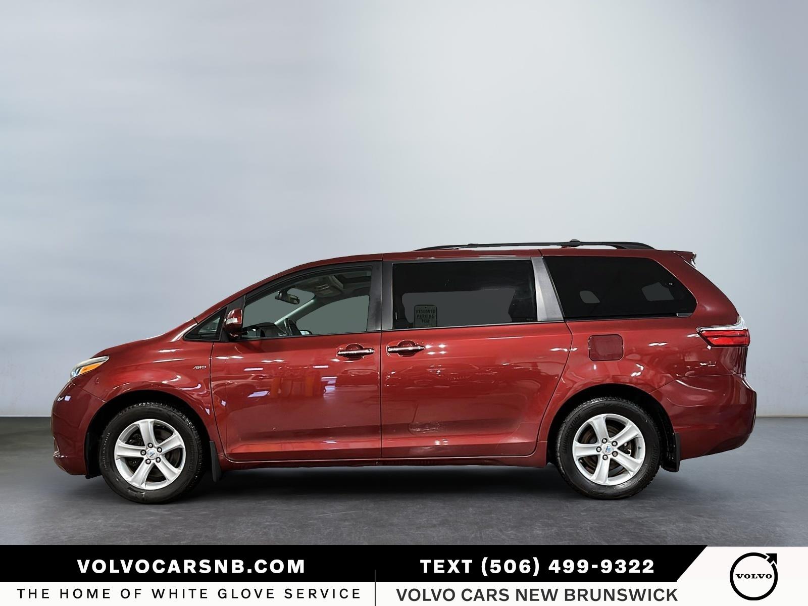 2017 Toyota Sienna XLE 7 Passenger
