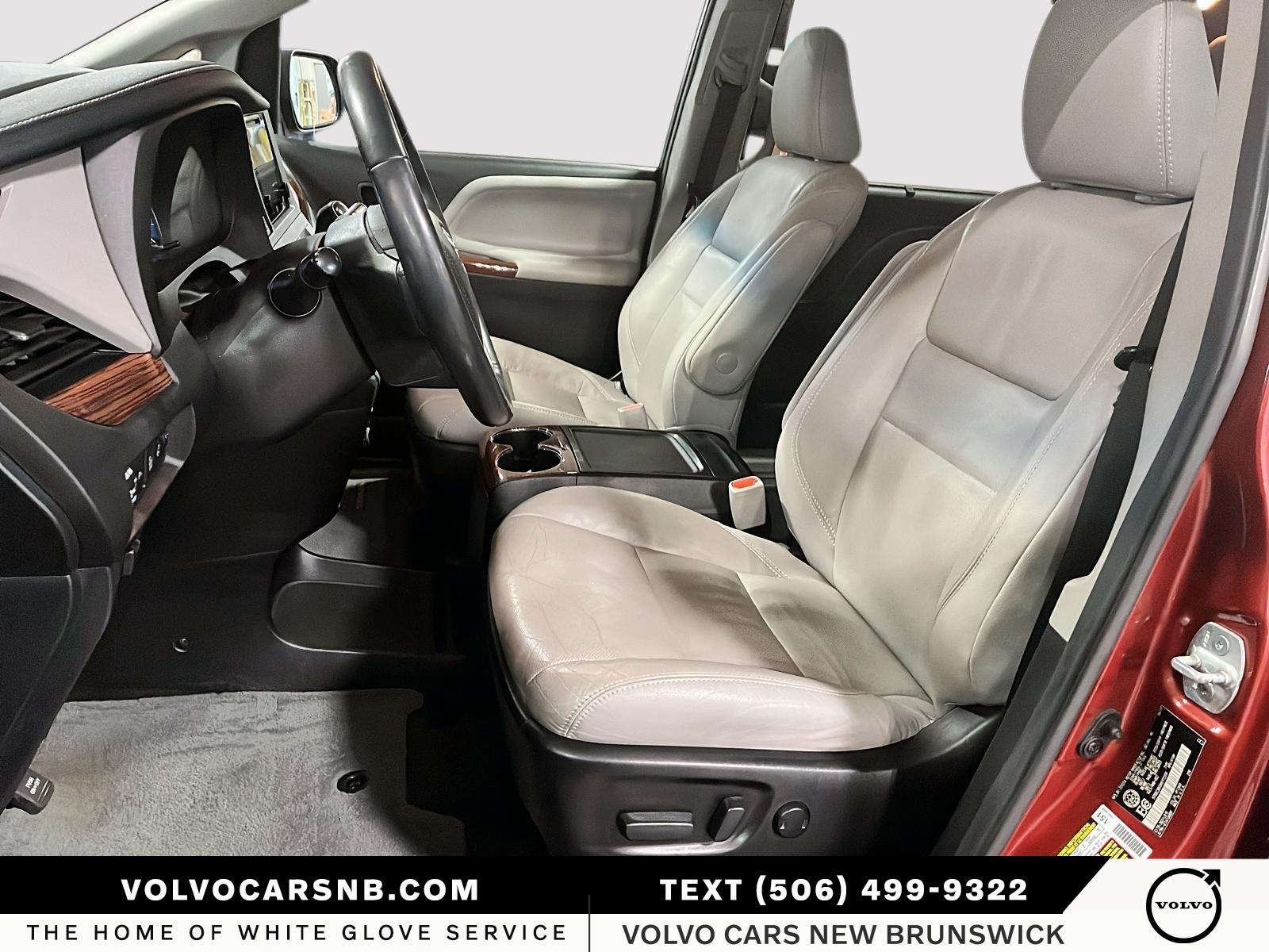 2017 Toyota Sienna XLE 7 Passenger