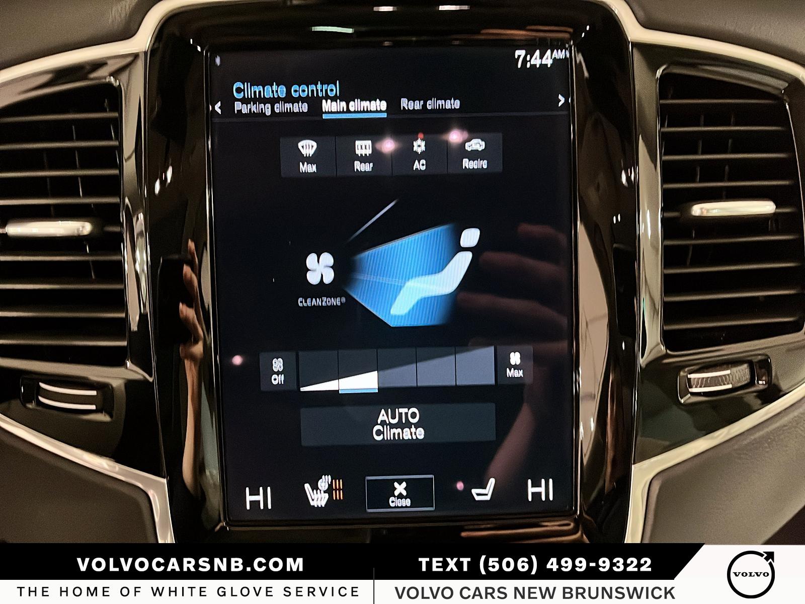 2022 Volvo XC90 T6 Inscription 6 Passenger