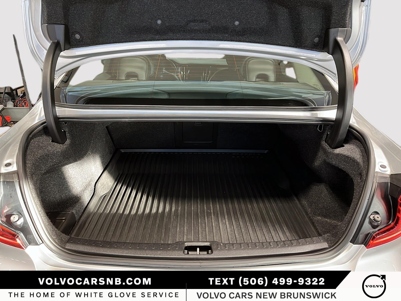 2021 Volvo S60 T5 Momentum