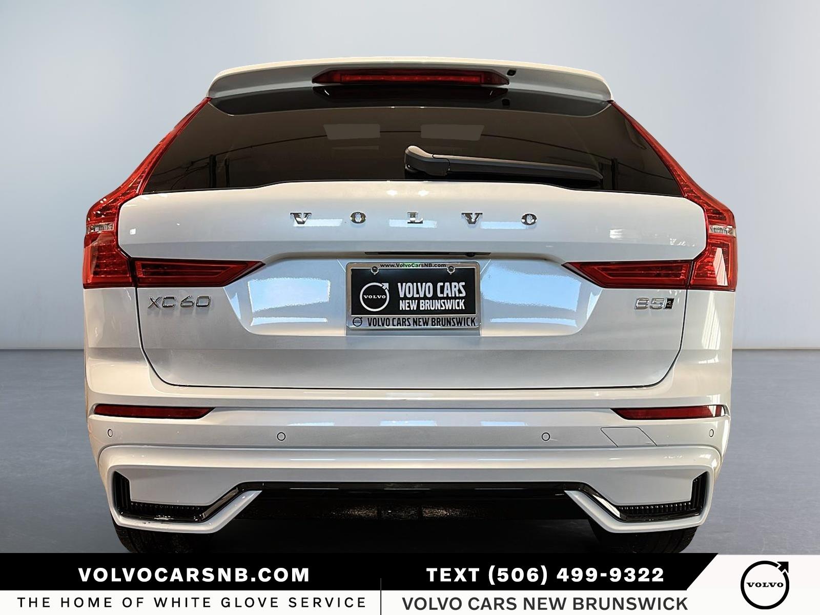 2025 Volvo XC60 B5 Plus Dark Theme