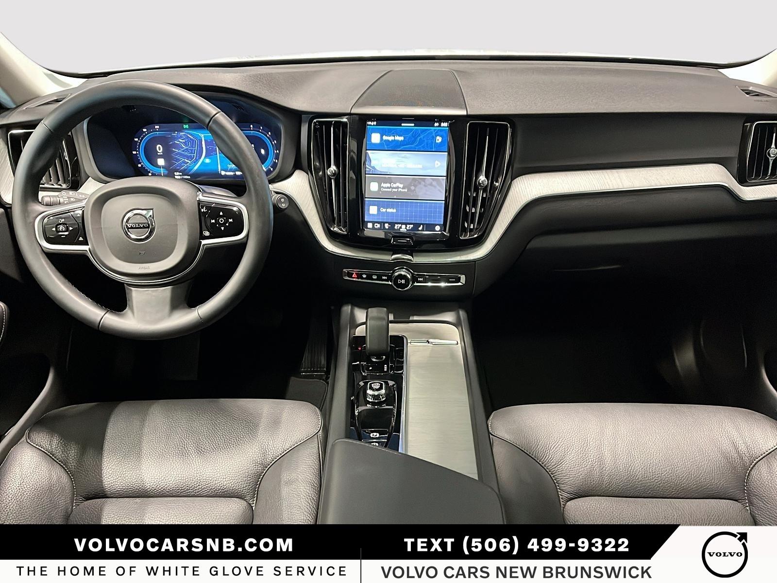 2025 Volvo XC60 B5 Plus Dark Theme