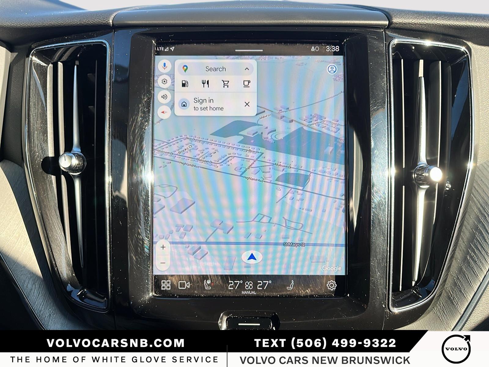 2025 Volvo XC60 B5 Plus Dark Theme