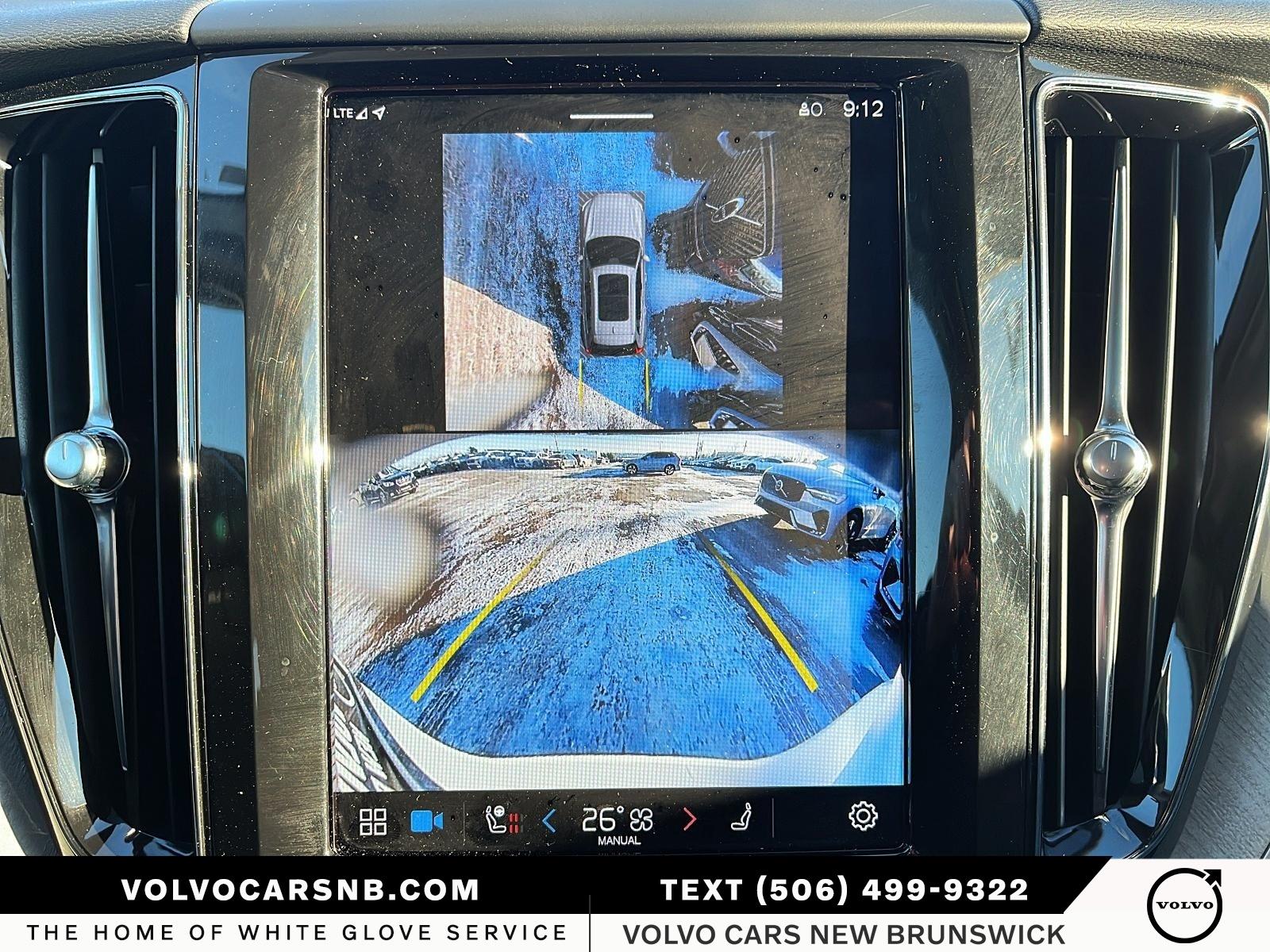 2025 Volvo XC60 B5 Plus Dark Theme