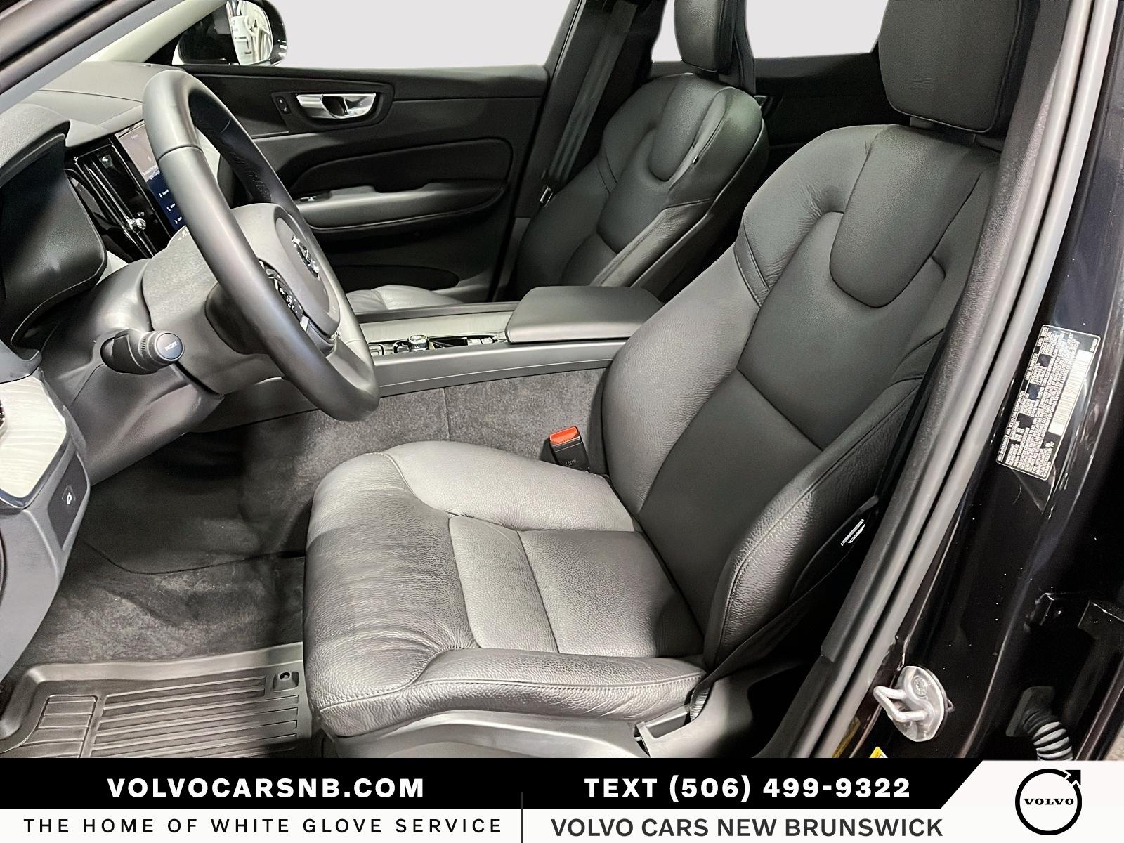 2025 Volvo XC60 B5 Plus Dark Theme