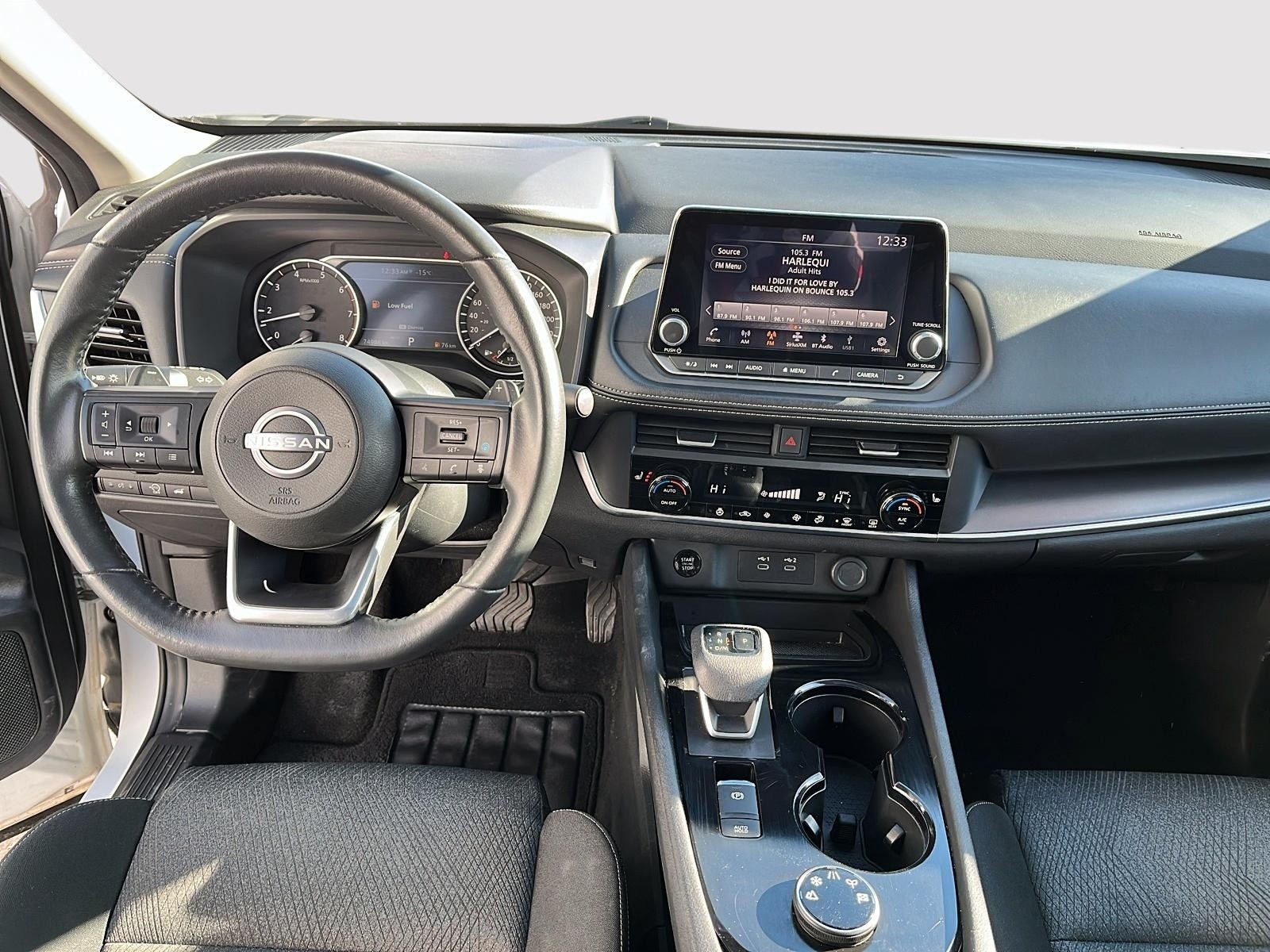 2024 Nissan Rogue SV Moonroof