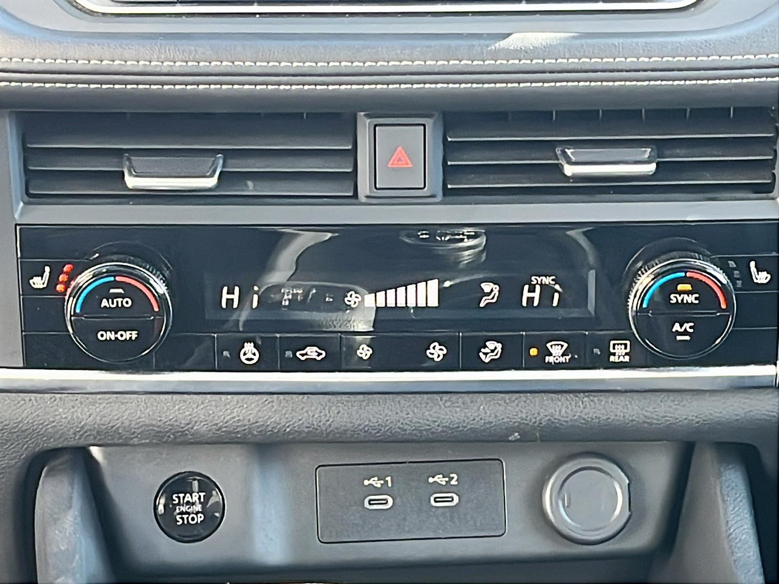 2024 Nissan Rogue SV Moonroof