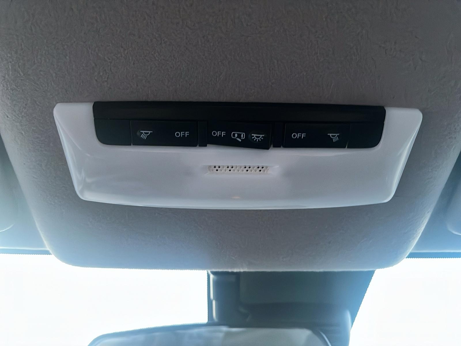 2024 Nissan Versa SR