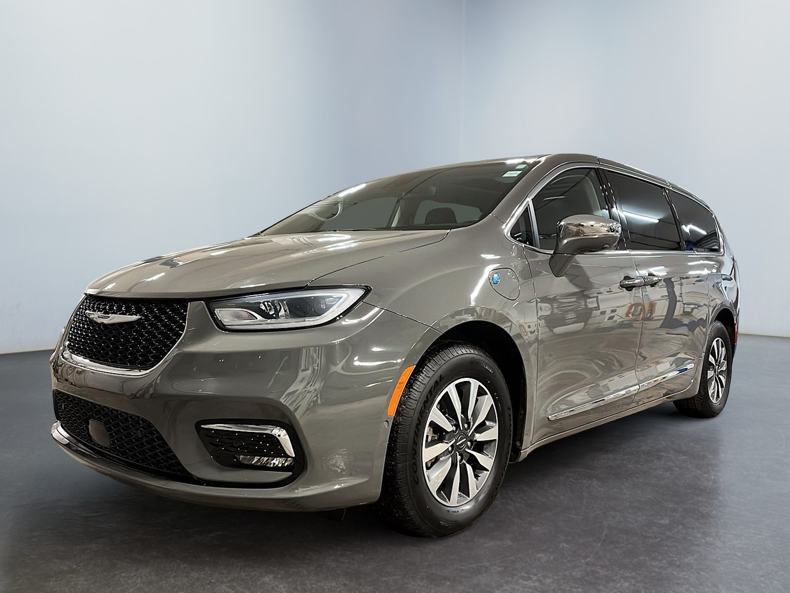2022 Chrysler Pacifica Hybrid Limited FWD