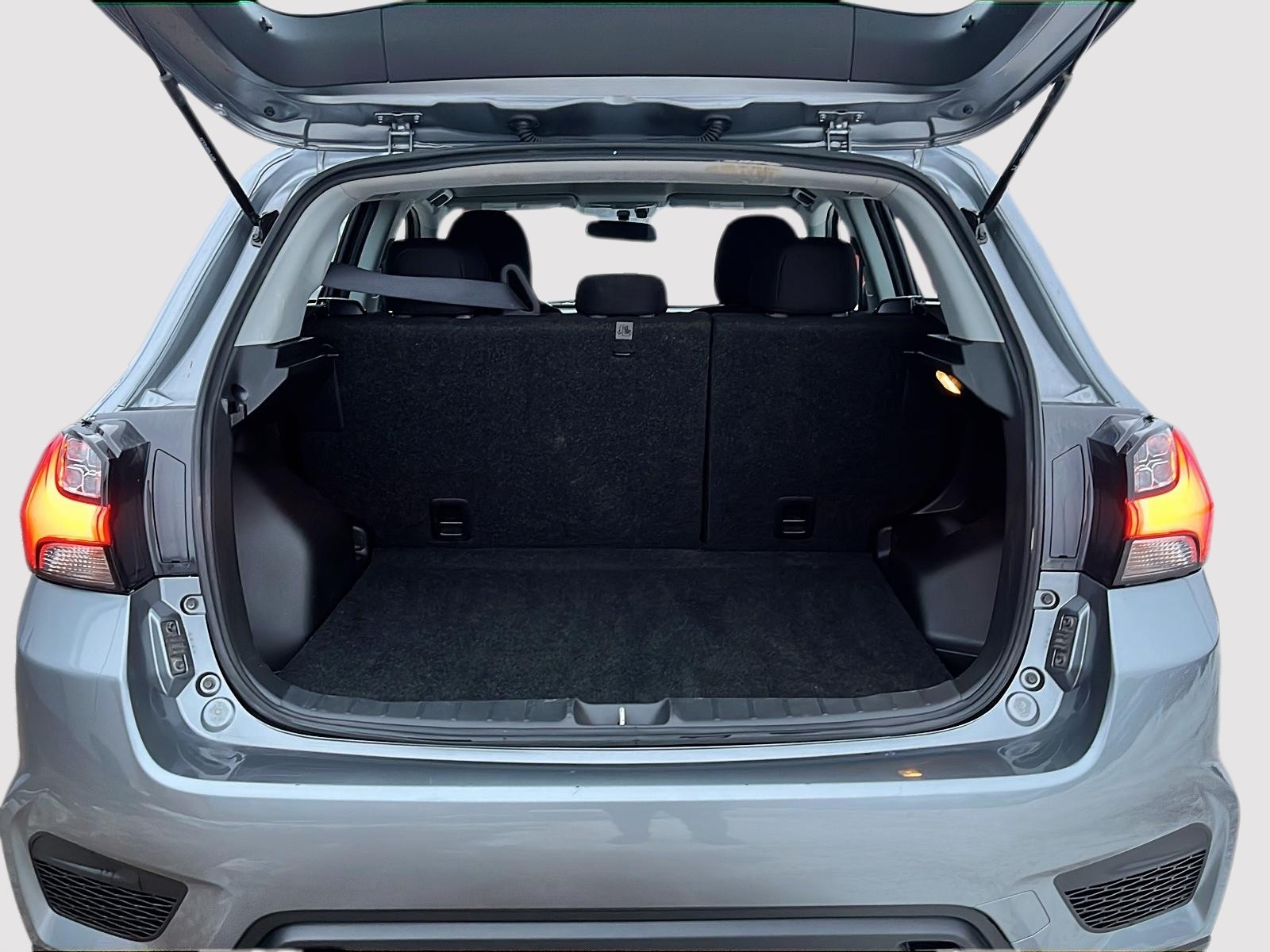 2024 Mitsubishi RVR ES