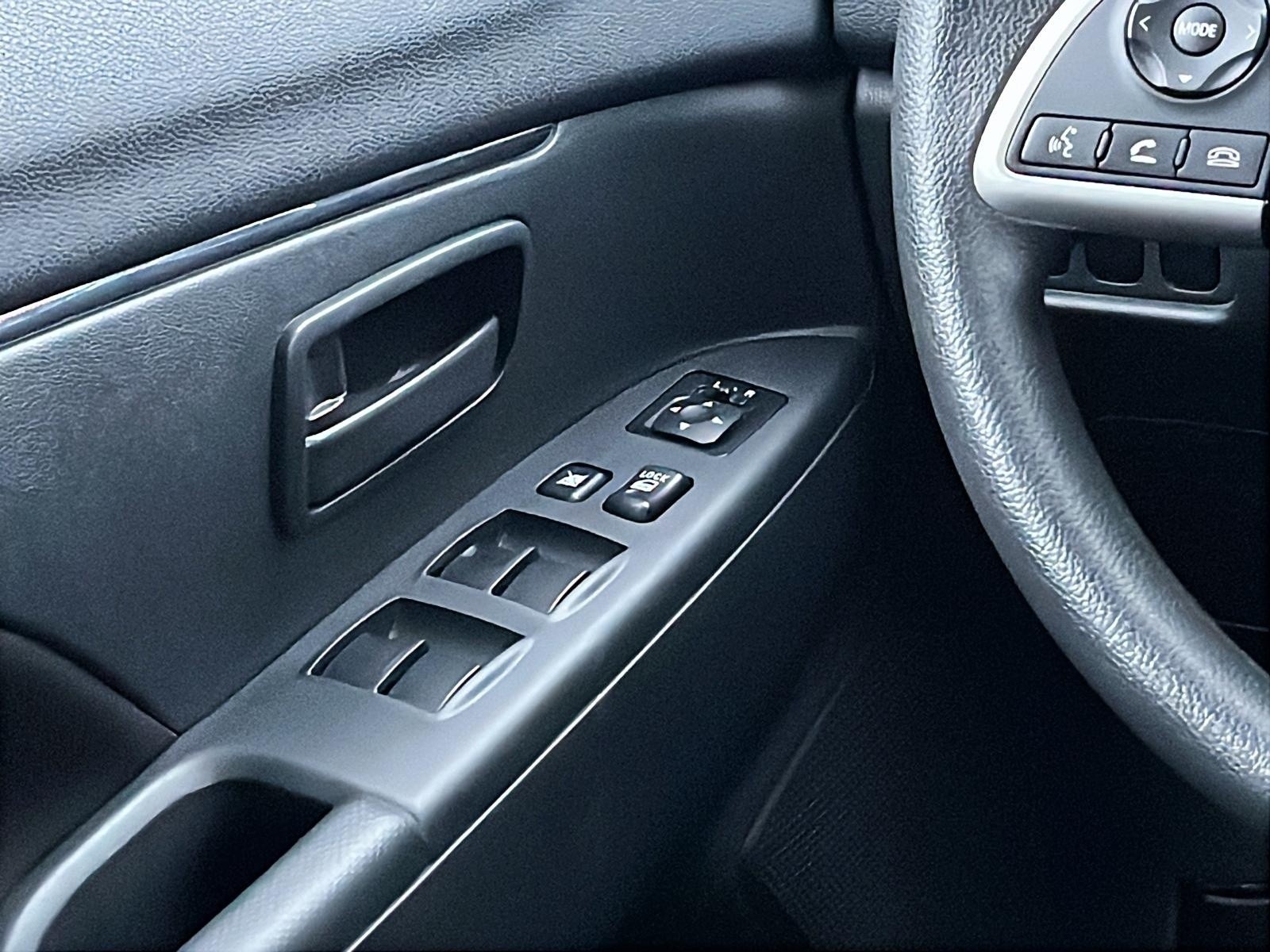 2024 Mitsubishi RVR ES