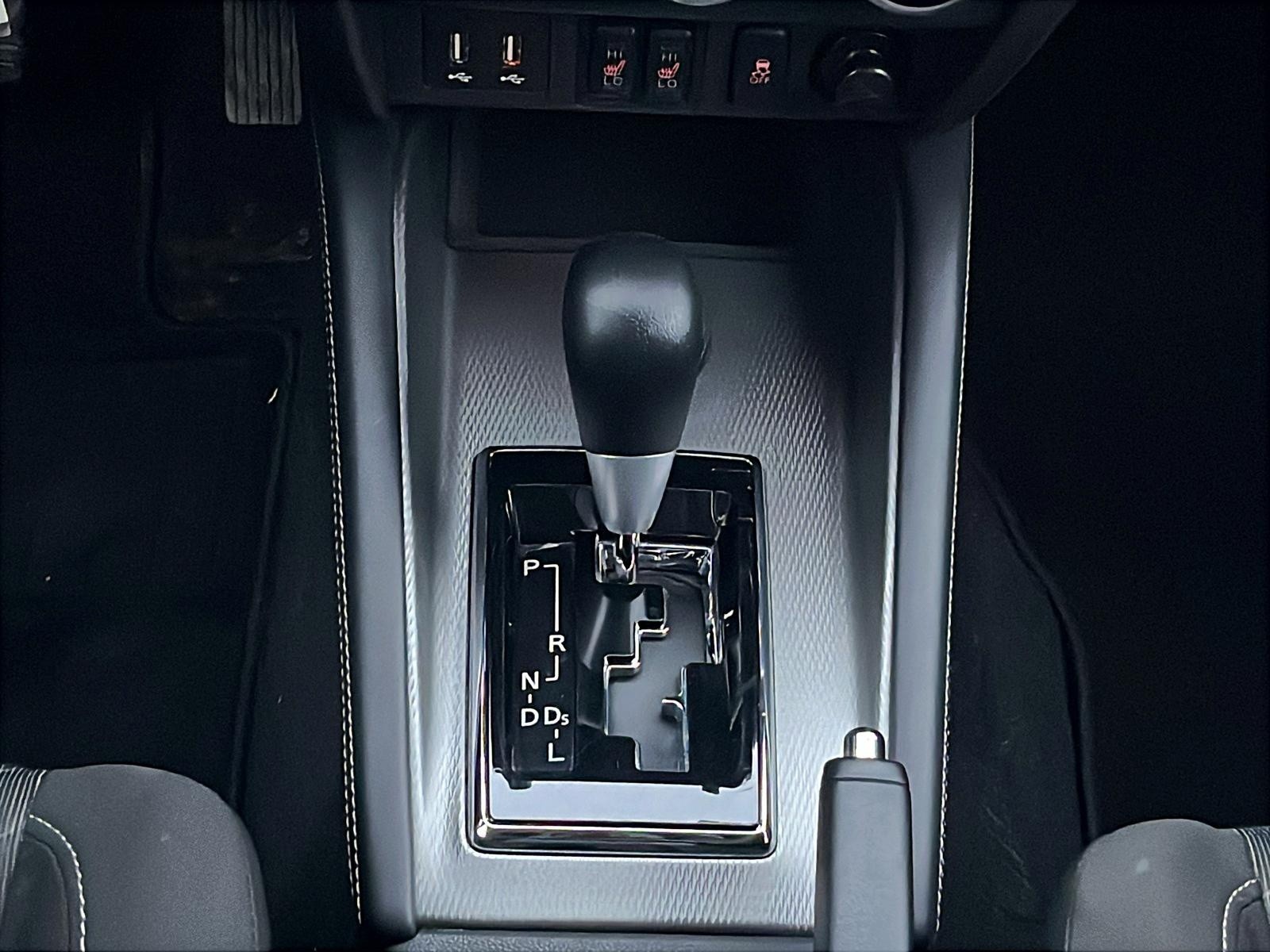 2024 Mitsubishi RVR ES