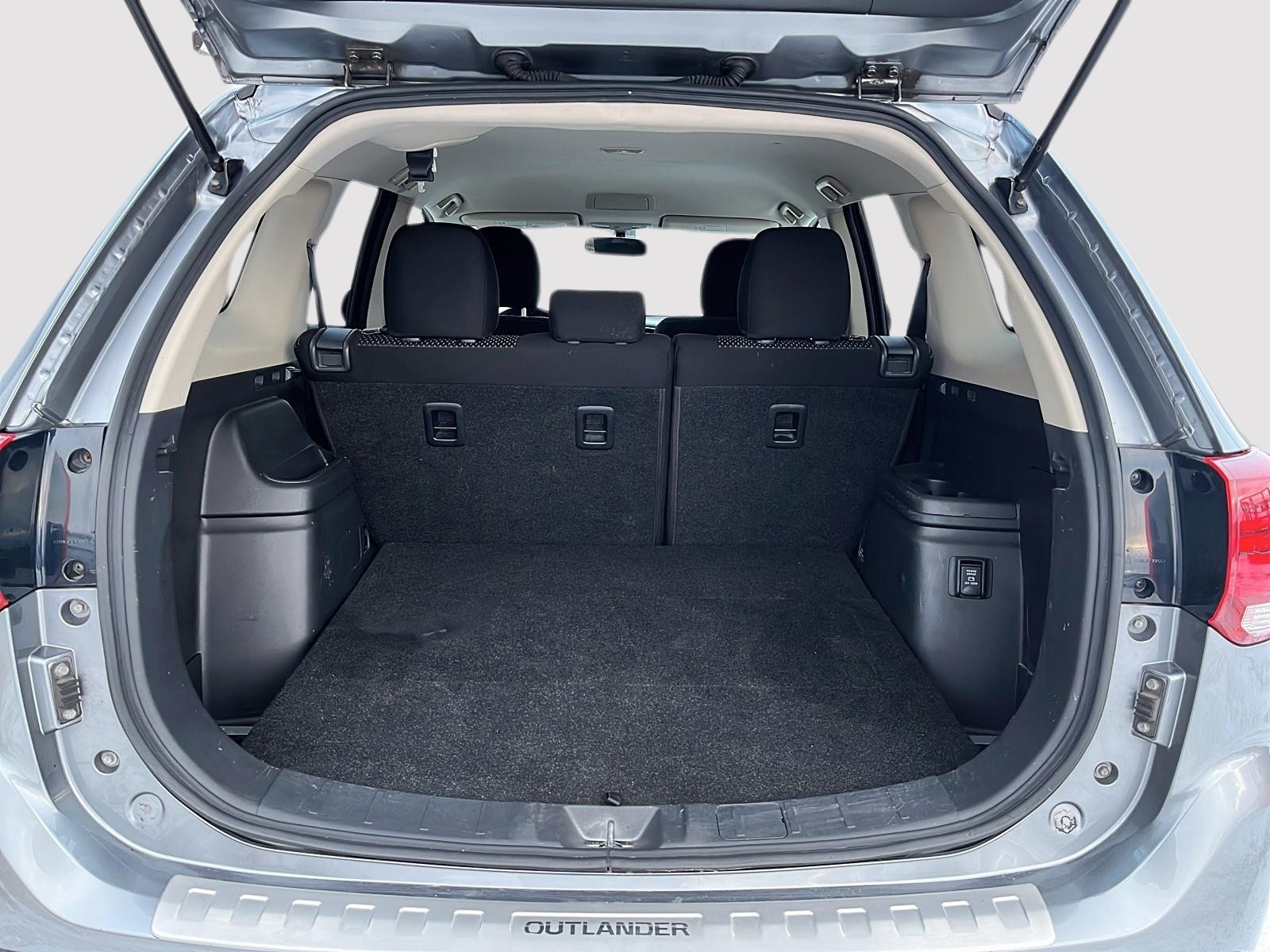 2017 Mitsubishi Outlander ES