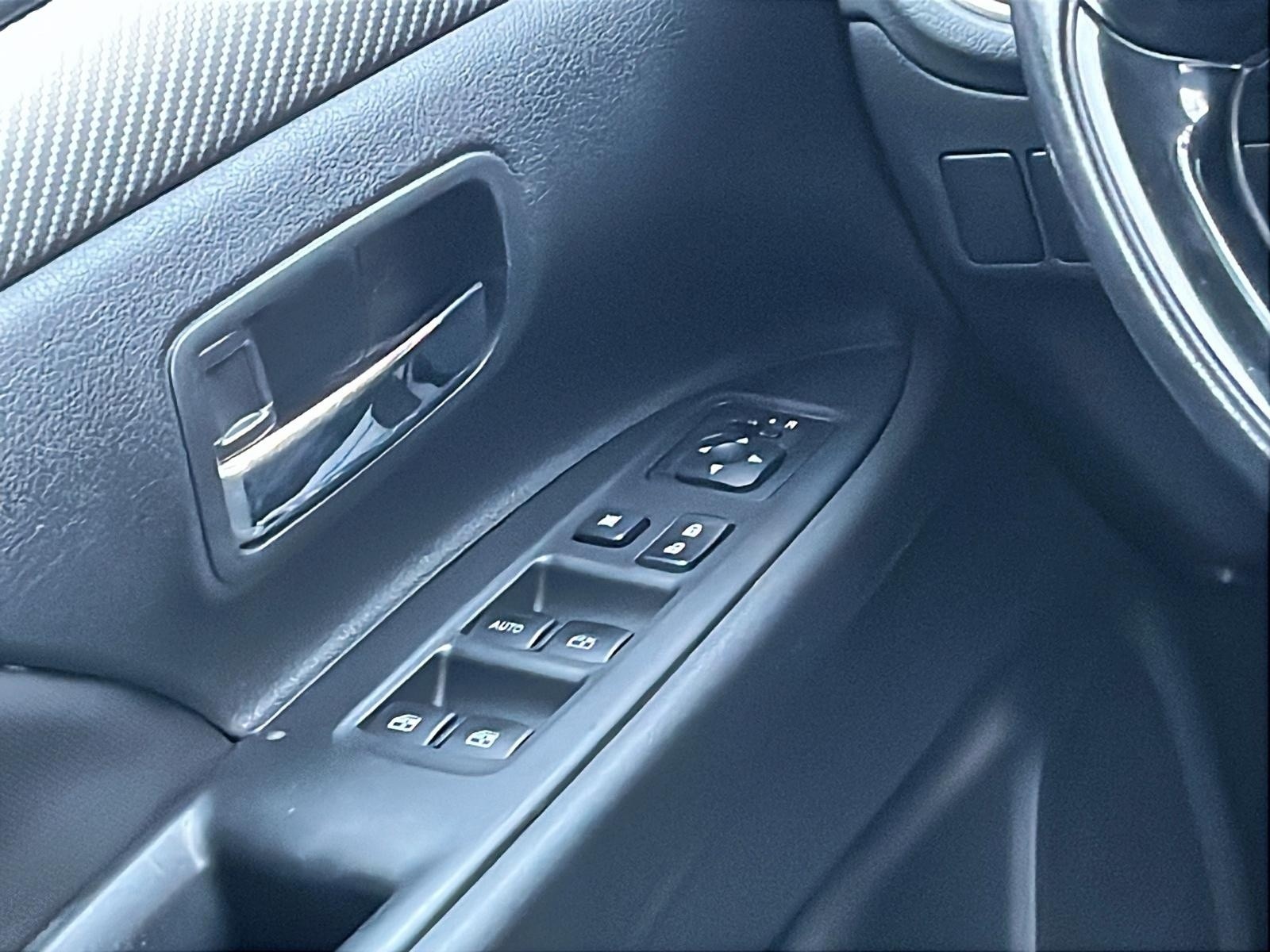 2017 Mitsubishi Outlander ES